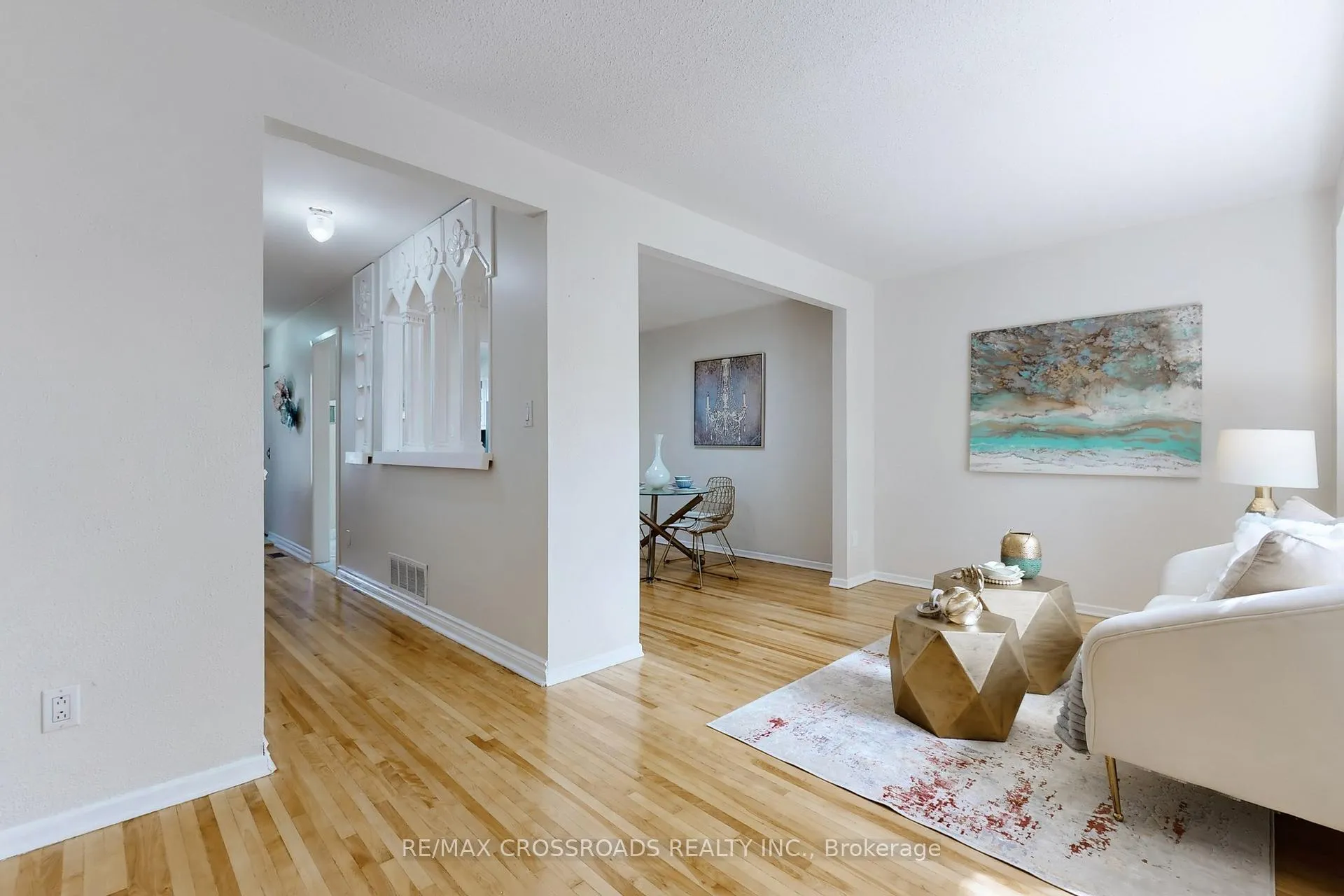 Photo 8 of Unit 27, 27 The Carriage Way, Markham, Royal Orchard — HOMEH