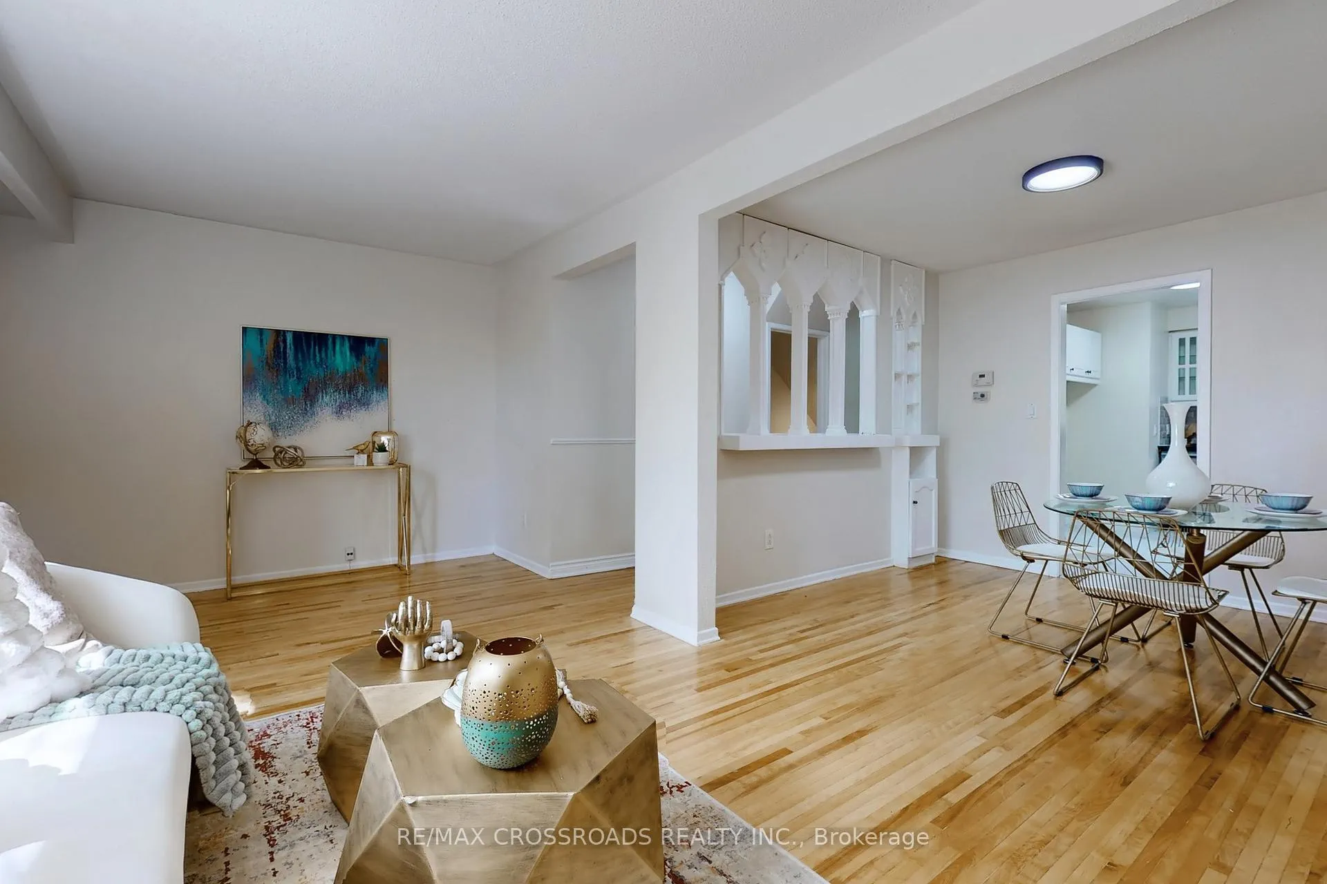 Photo 9 of Unit 27, 27 The Carriage Way, Markham, Royal Orchard — HOMEH