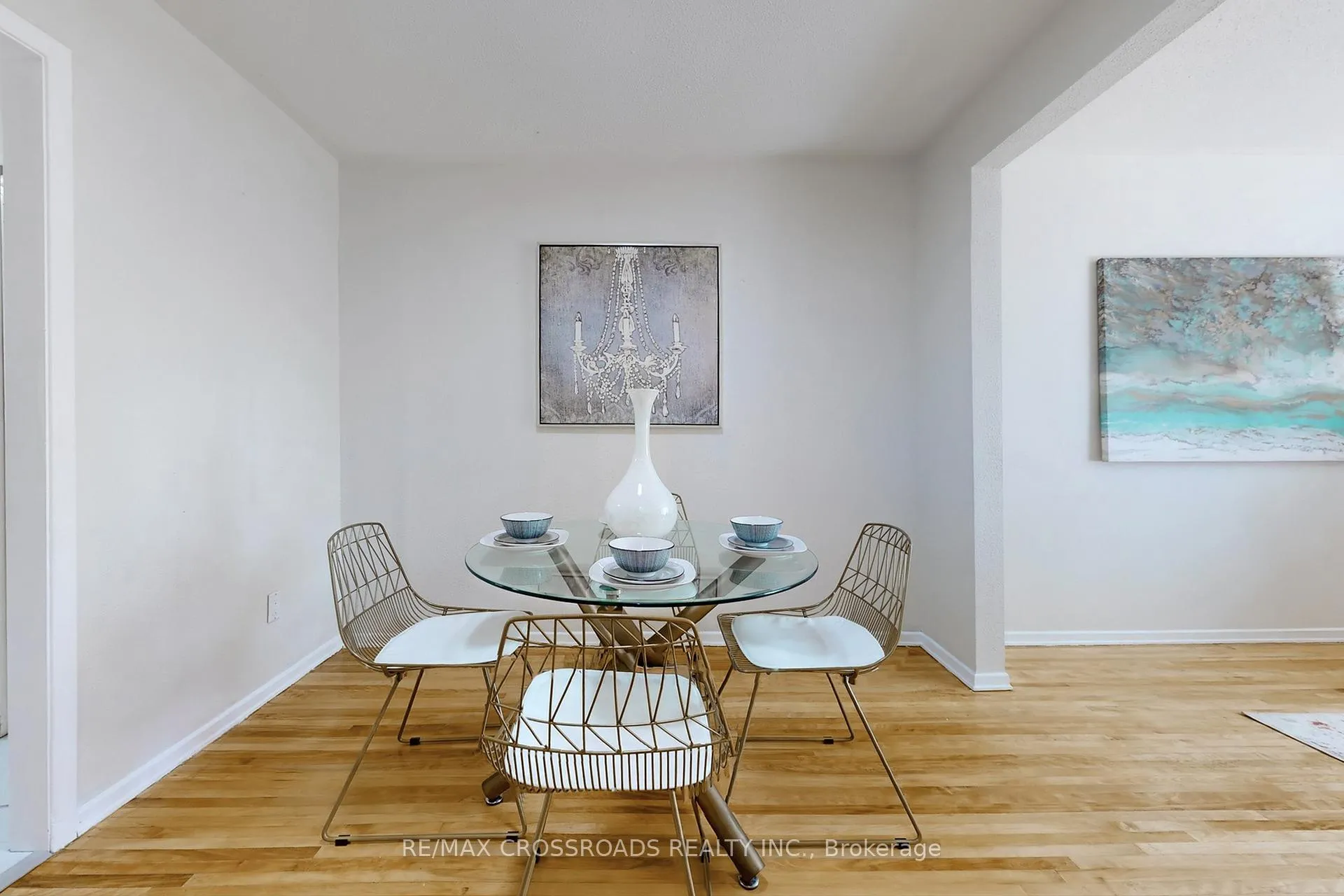 Photo 11 of Unit 27, 27 The Carriage Way, Markham, Royal Orchard — HOMEH