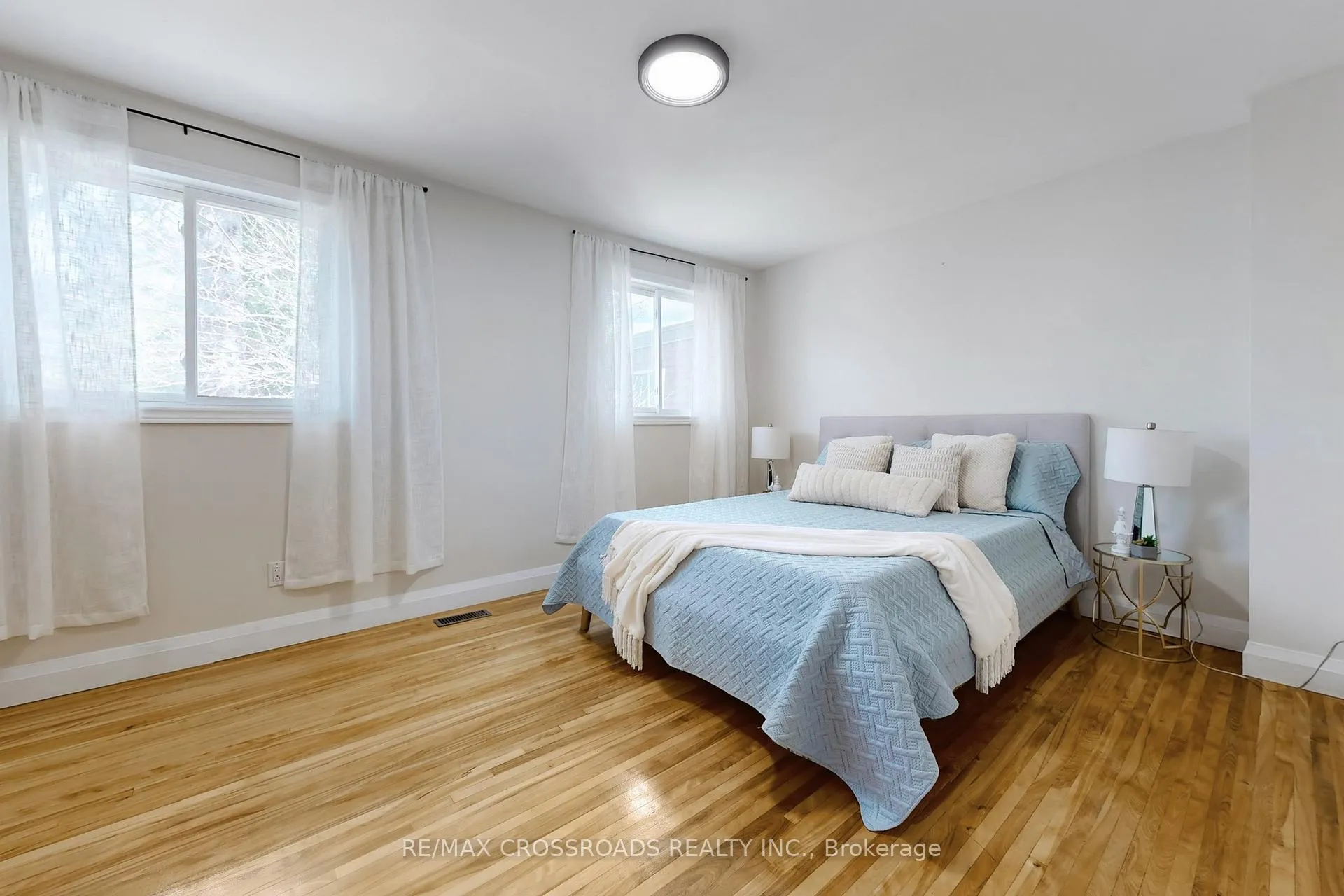 Photo 23 of Unit 27, 27 The Carriage Way, Markham, Royal Orchard — HOMEH