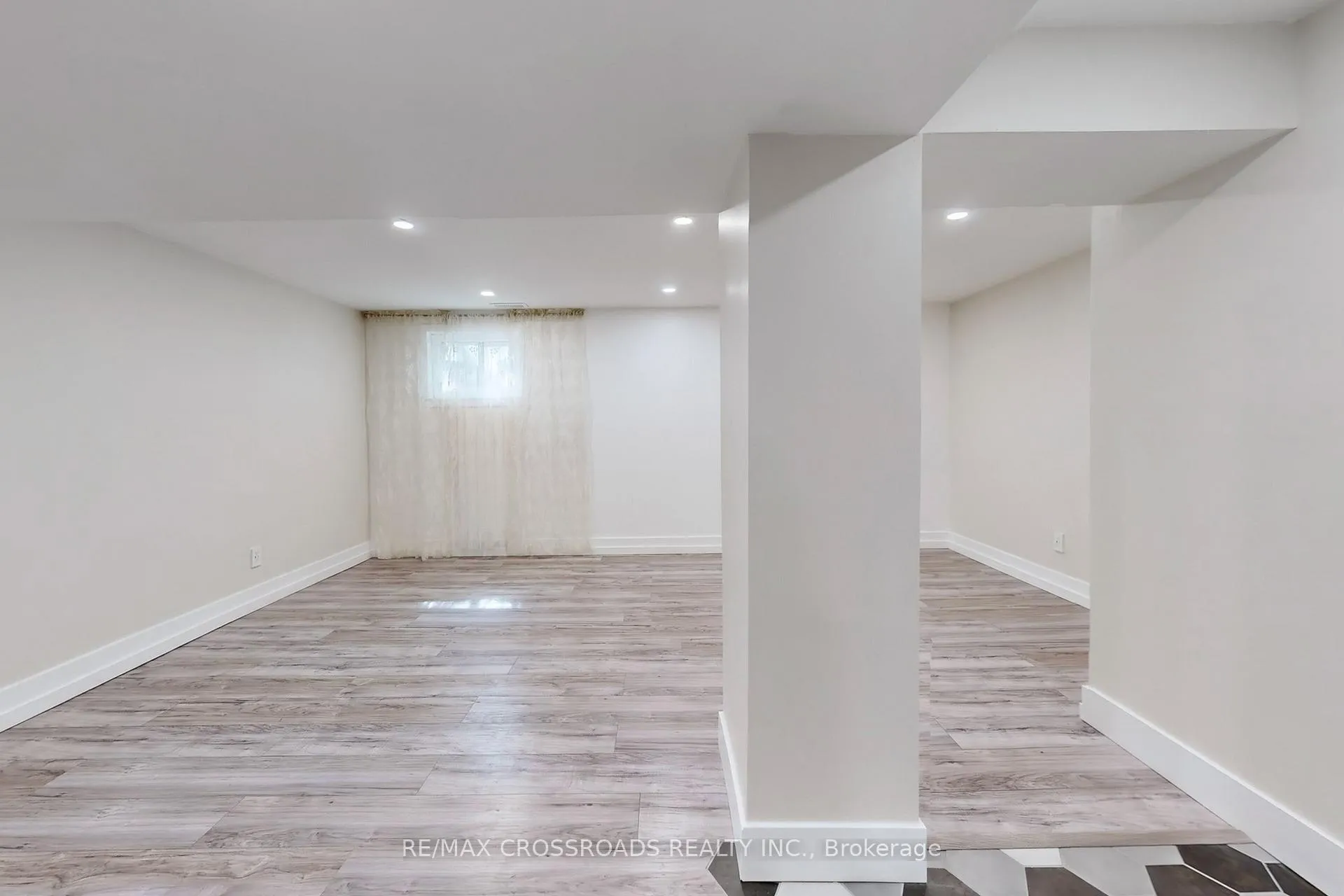 Photo 38 of Unit 27, 27 The Carriage Way, Markham, Royal Orchard — HOMEH