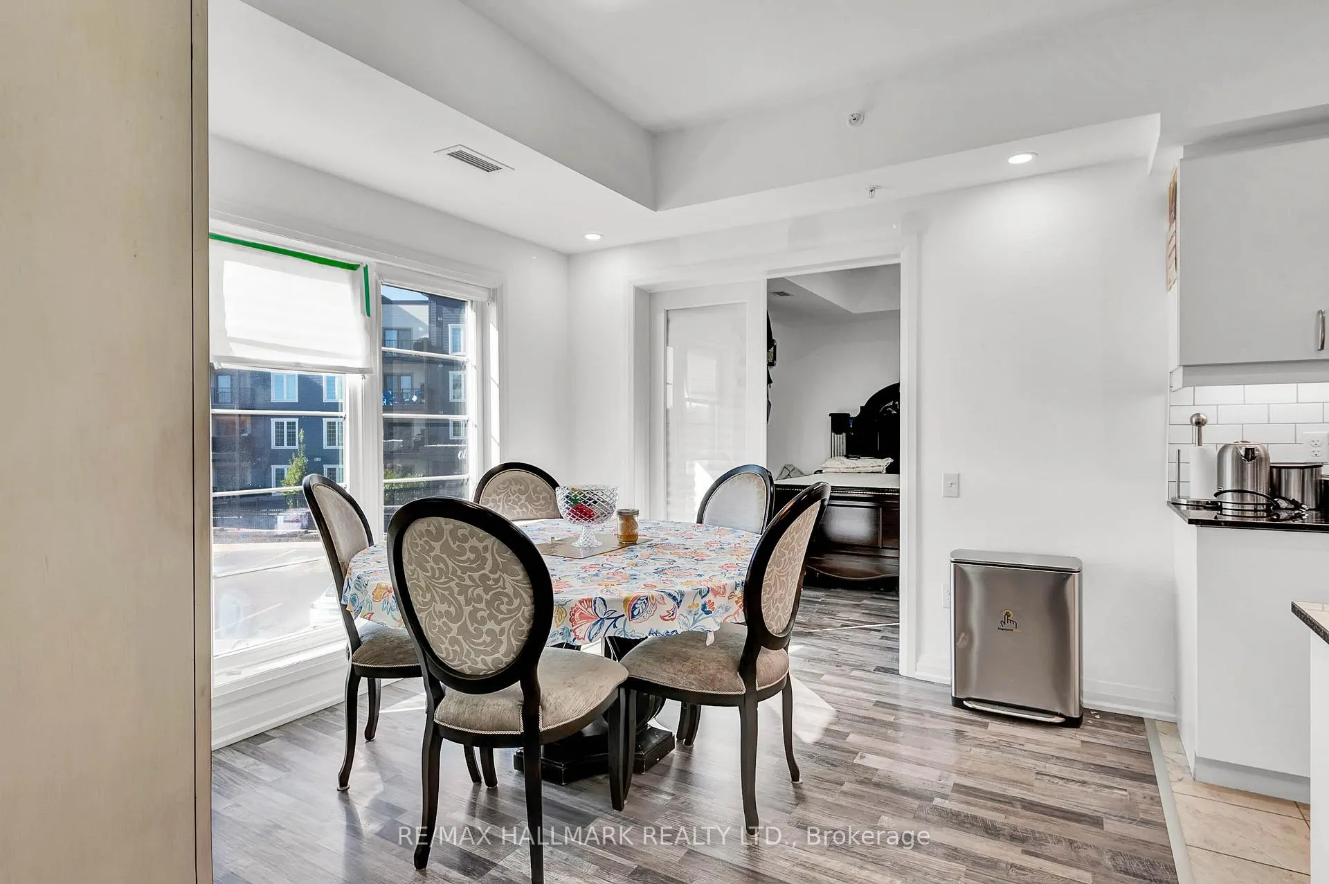 Photo 11 of Unit 201, 54 Koda Street, Barrie, Rural Barrie Southwest — HOMEH