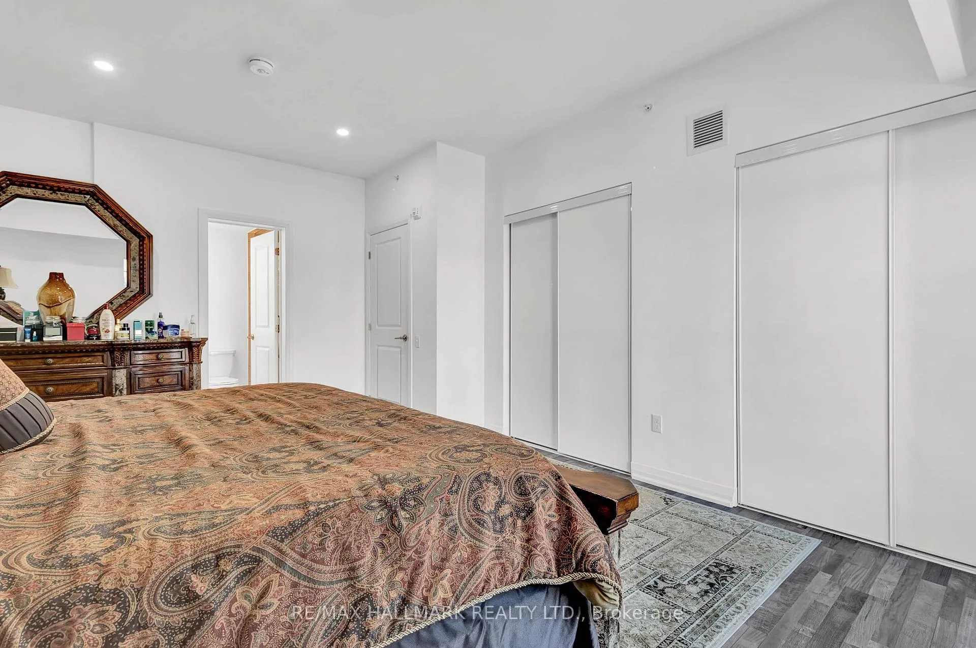 Photo 19 of Unit 201, 54 Koda Street, Barrie, Rural Barrie Southwest — HOMEH