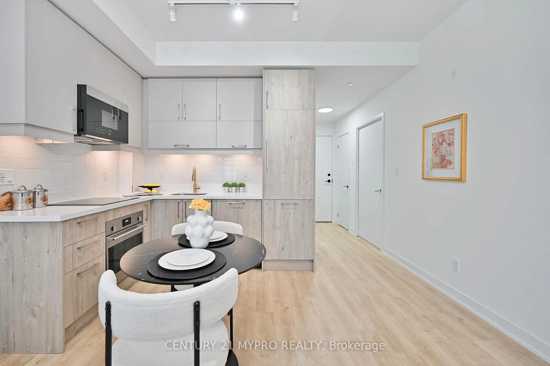 Photo 4 of Unit 516C, 38 Simcoe Promenade, Markham, Unionville — HOMEH