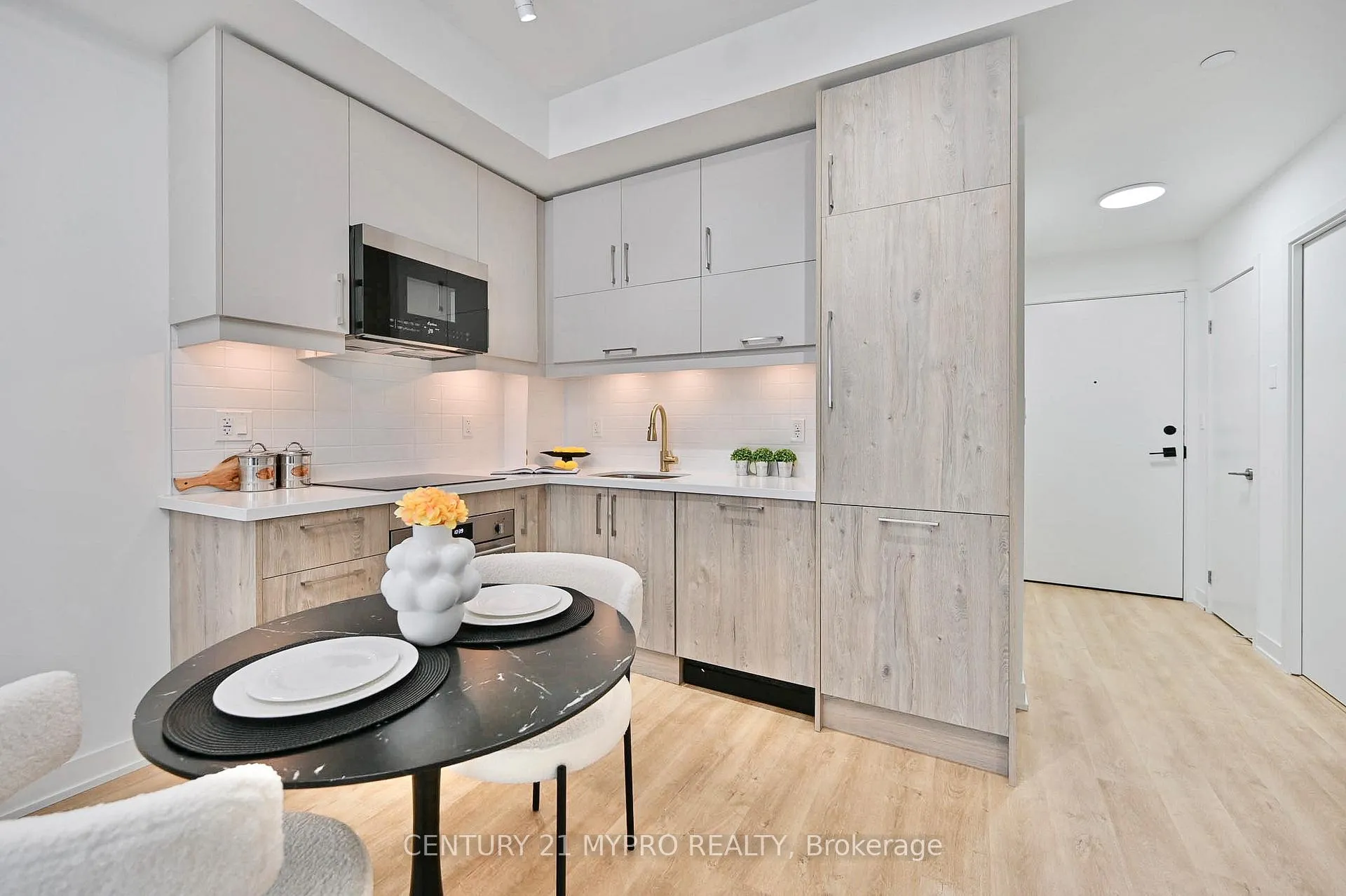 Photo 5 of Unit 516C, 38 Simcoe Promenade, Markham, Unionville — HOMEH