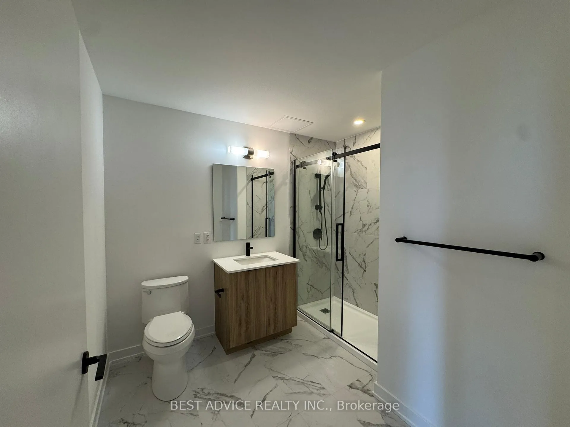 Photo 6 of Unit 1206, 56 Lakeside Terrace, Barrie, Little Lake — HOMEH