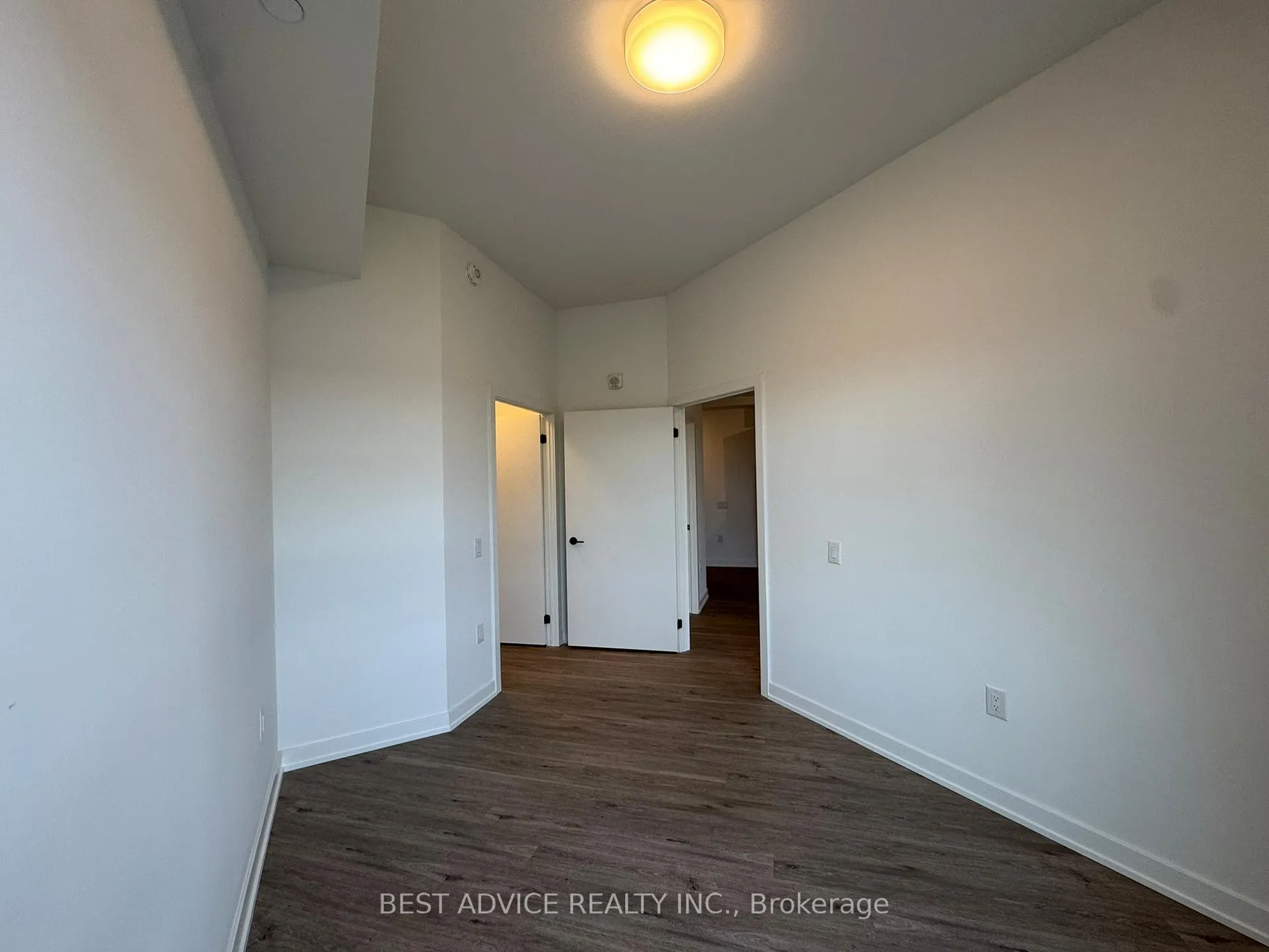Photo 11 of Unit 1206, 56 Lakeside Terrace, Barrie, Little Lake — HOMEH