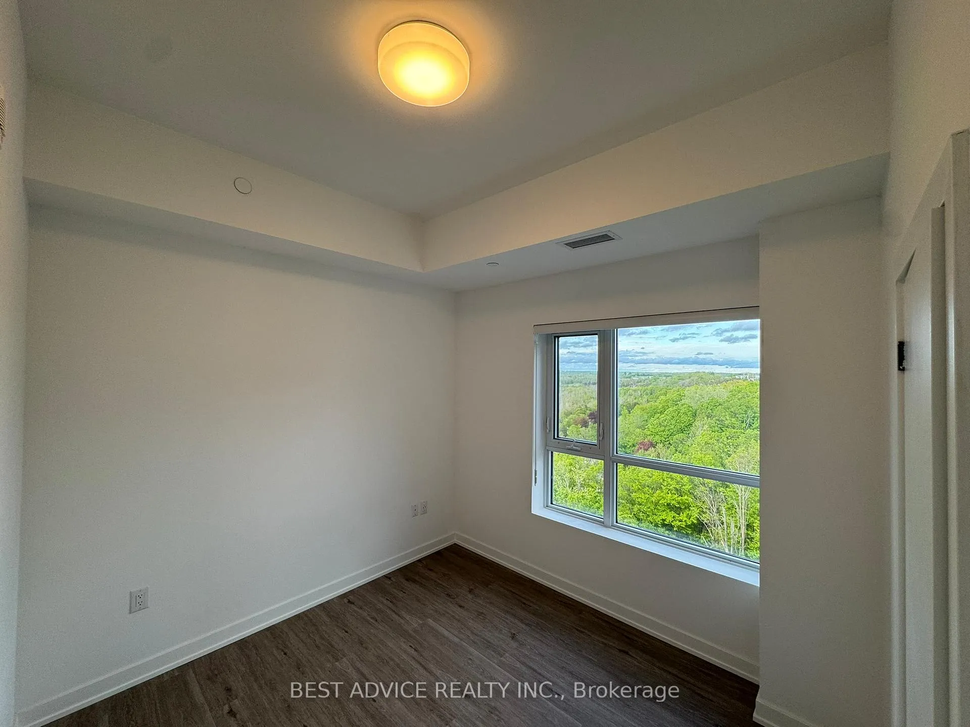 Photo 12 of Unit 1206, 56 Lakeside Terrace, Barrie, Little Lake — HOMEH