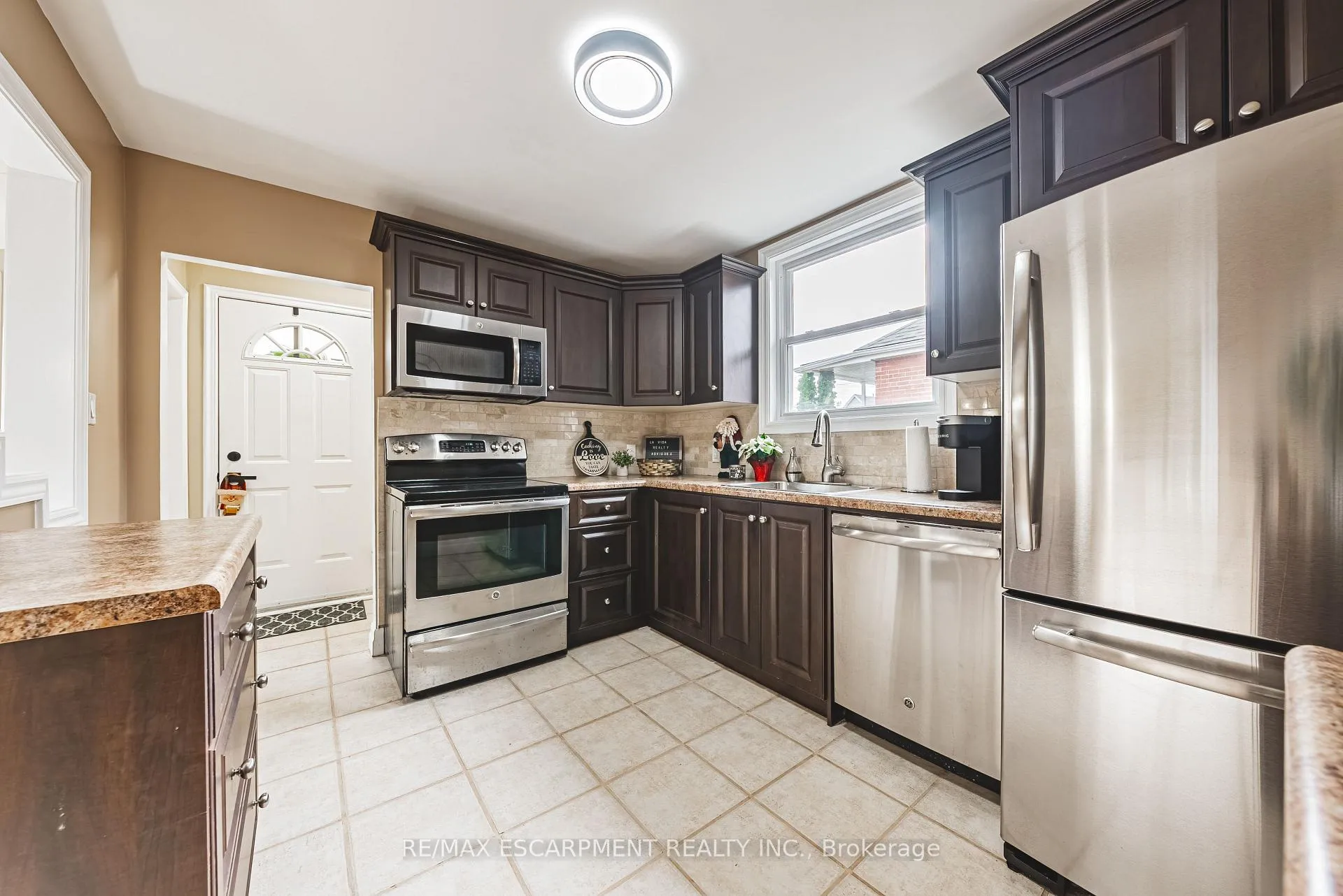 Photo 11 of 278 East 12TH Street, Hamilton, Inch Park — HOMEH