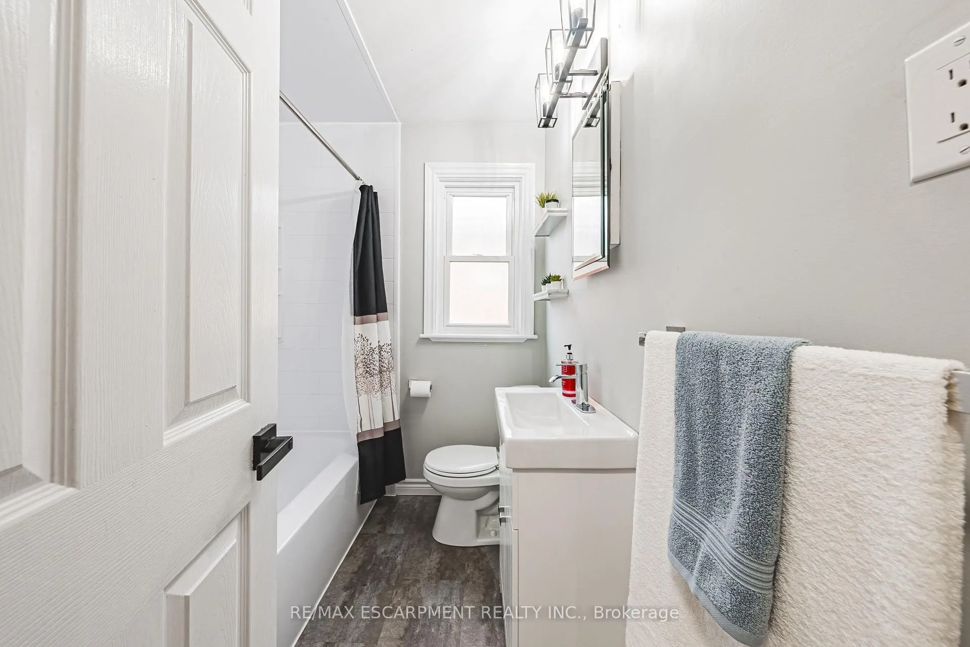 Photo 15 of 278 East 12TH Street, Hamilton, Inch Park — HOMEH