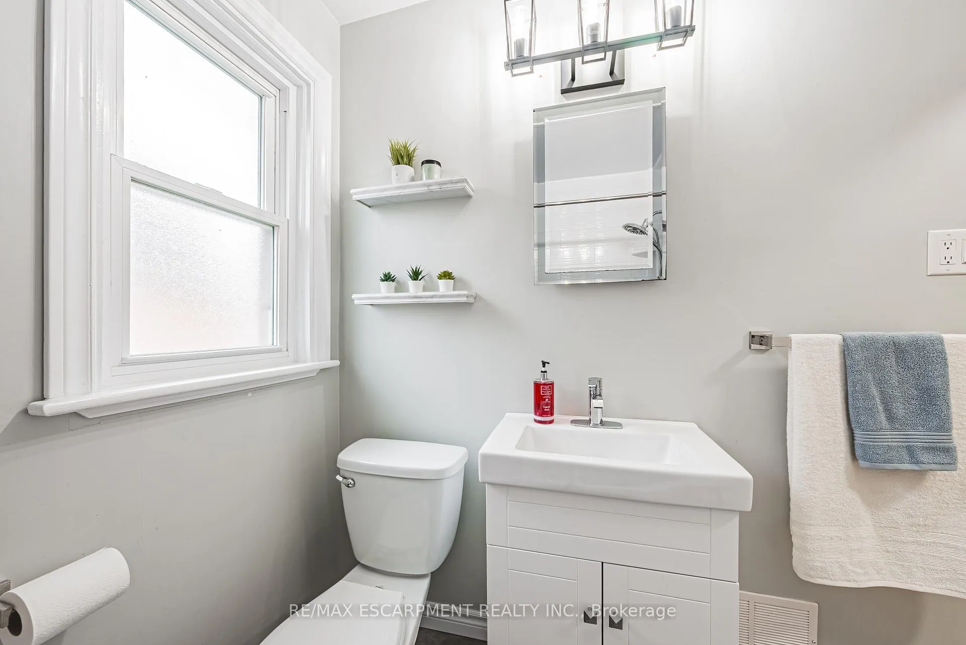 Photo 16 of 278 East 12TH Street, Hamilton, Inch Park — HOMEH