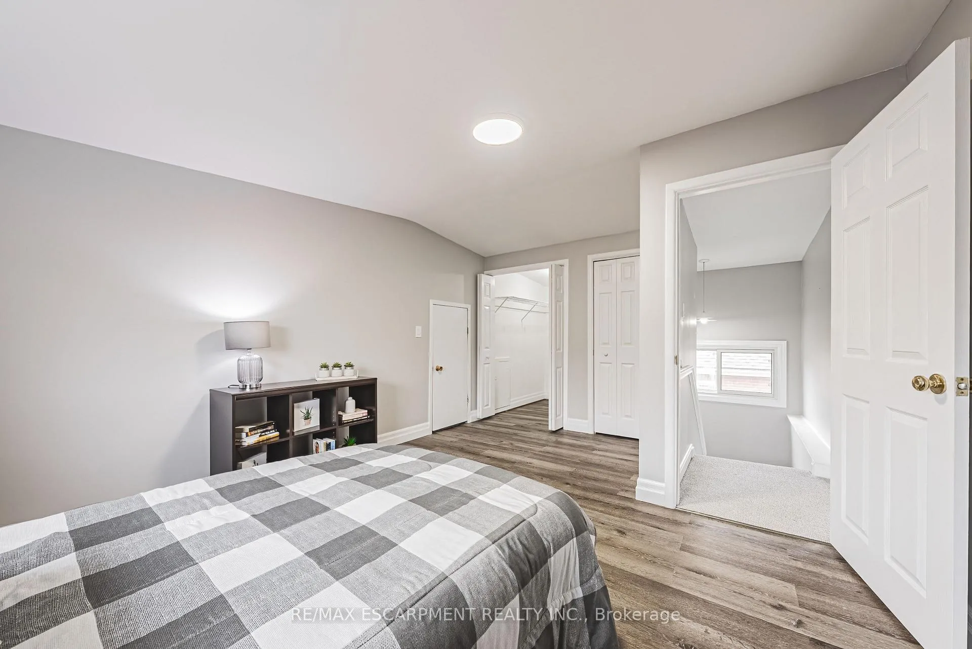 Photo 24 of 278 East 12TH Street, Hamilton, Inch Park — HOMEH