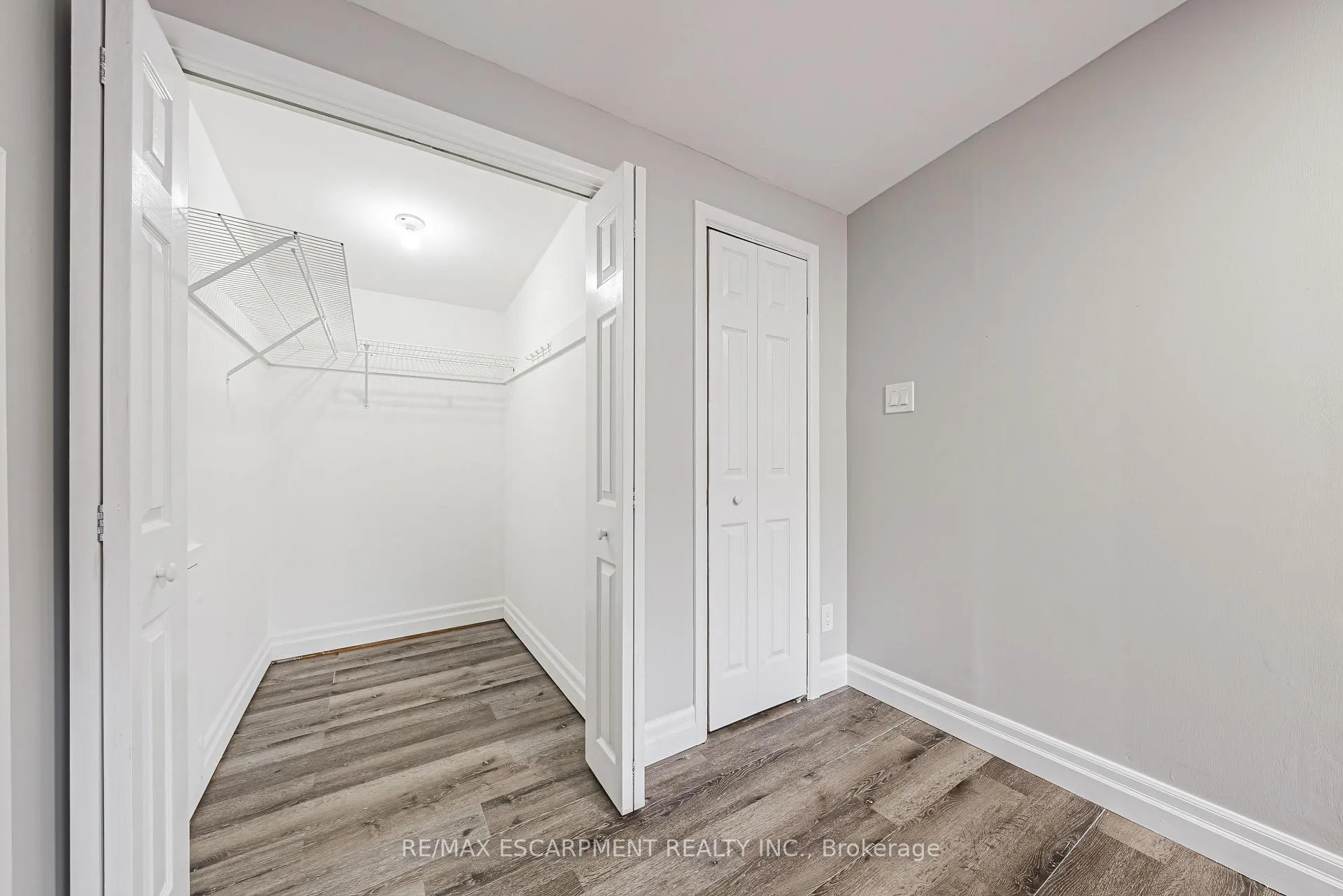 Photo 25 of 278 East 12TH Street, Hamilton, Inch Park — HOMEH
