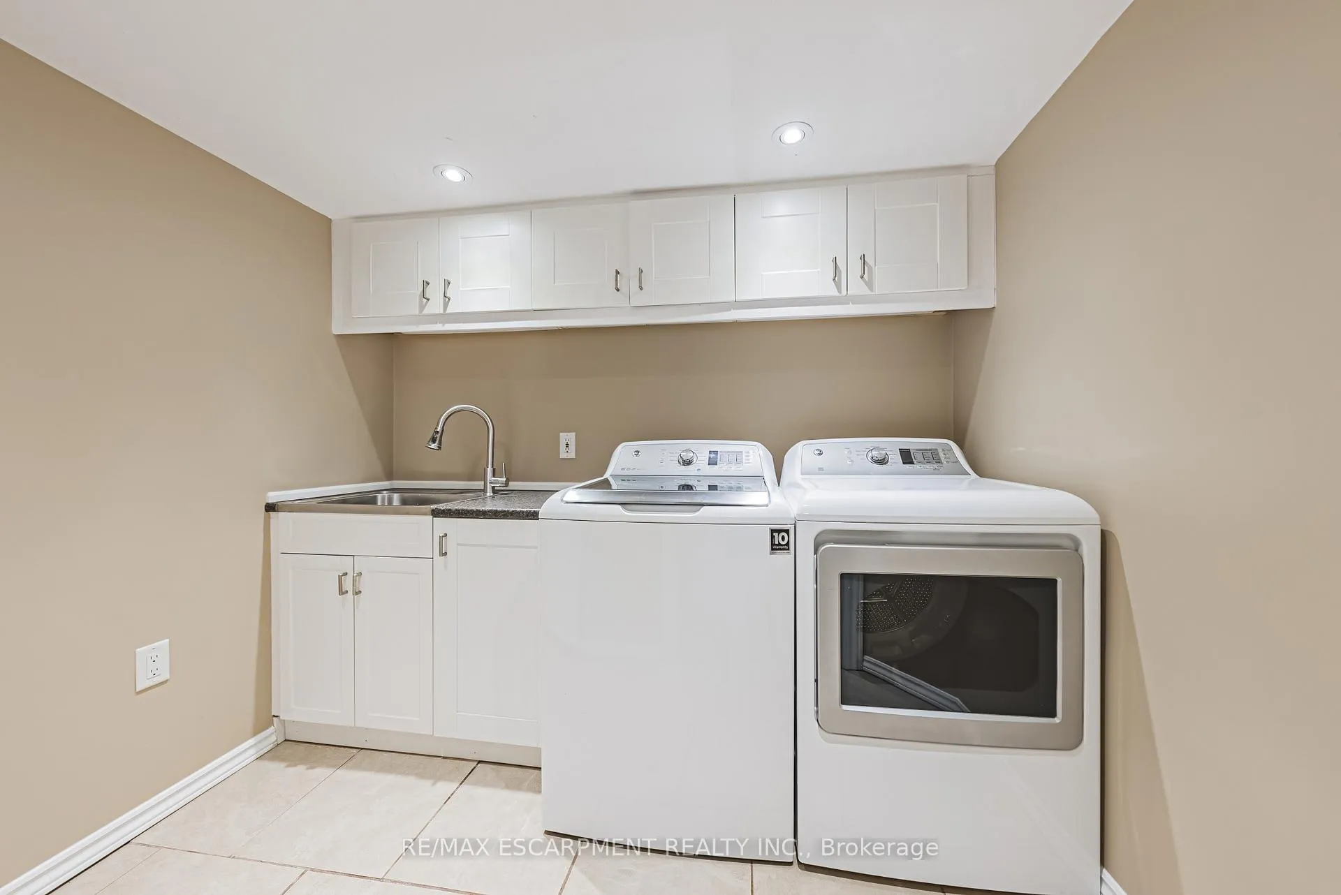 Photo 28 of 278 East 12TH Street, Hamilton, Inch Park — HOMEH