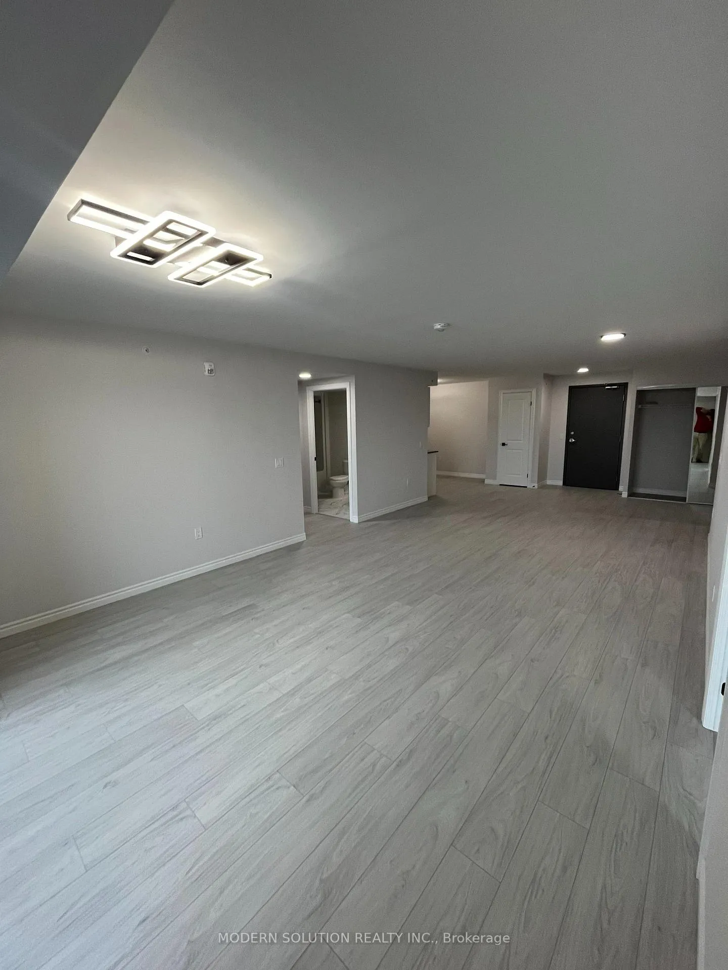 Photo 7 of Unit 405, 50 Otterbein Road, Kitchener — HOMEH