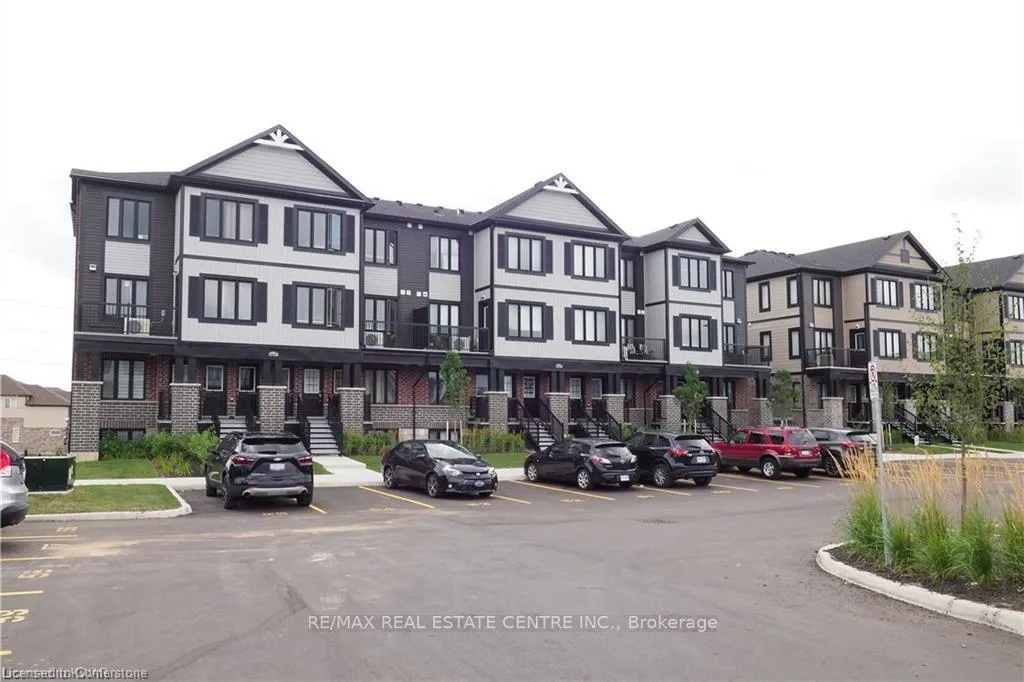 Front of Unit B12, 160 Rochefort Street