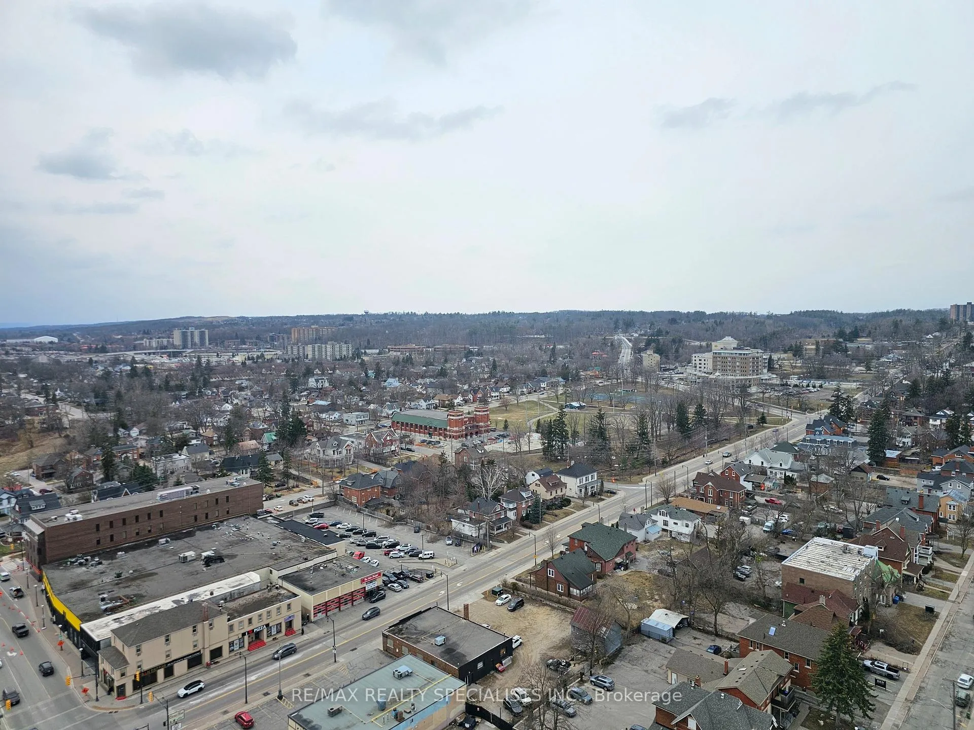 Photo 19 of Unit 2103, 39 Mary Street, Barrie, City Centre — HOMEH