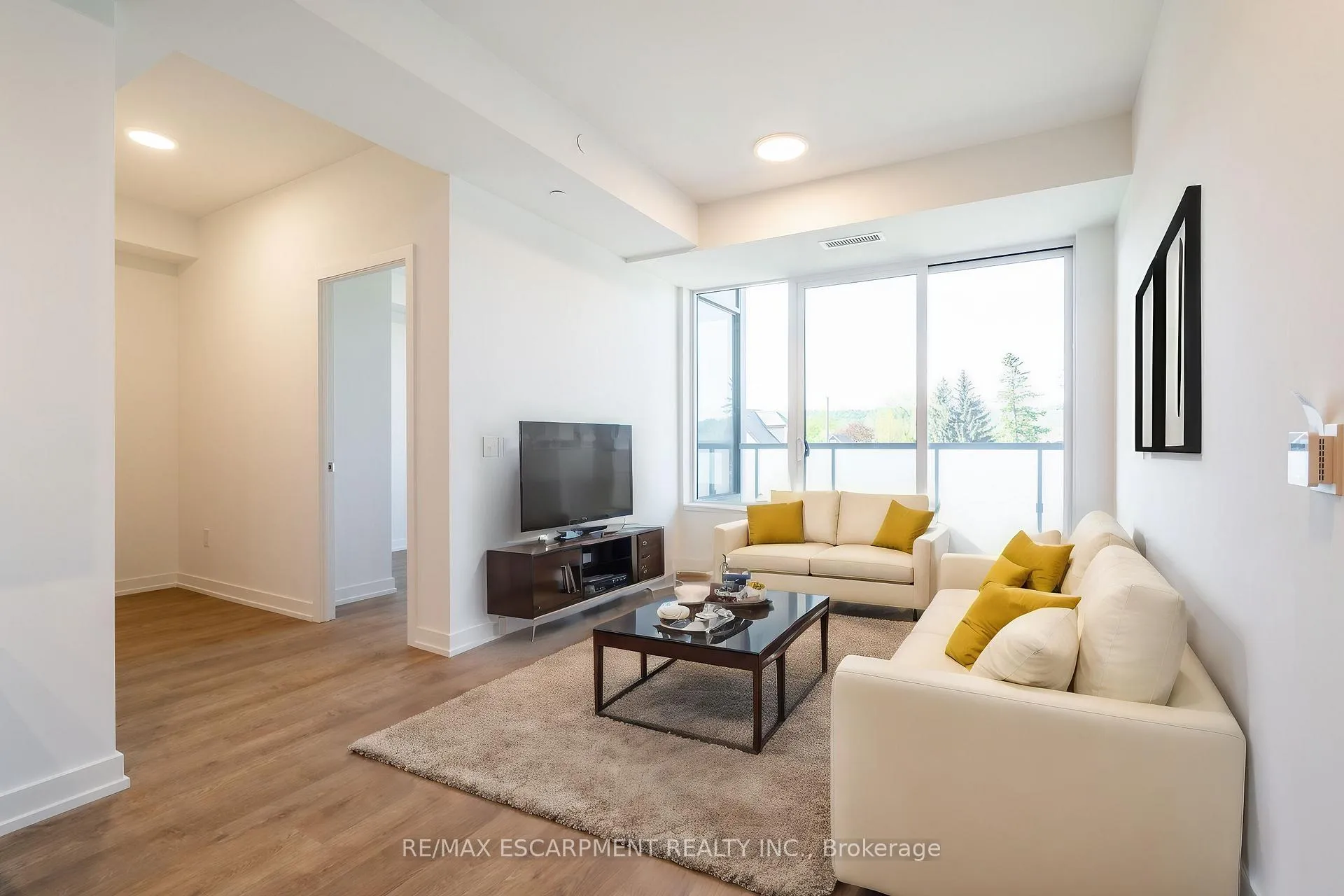 Front of Unit 301, 415 Main Street W