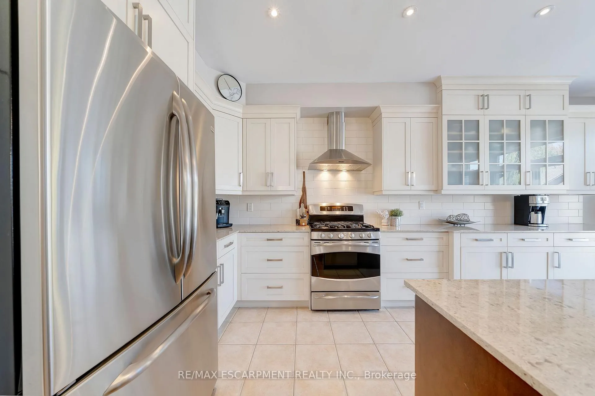 Photo 12 of 143 Valmont Street, Hamilton, Ancaster — HOMEH