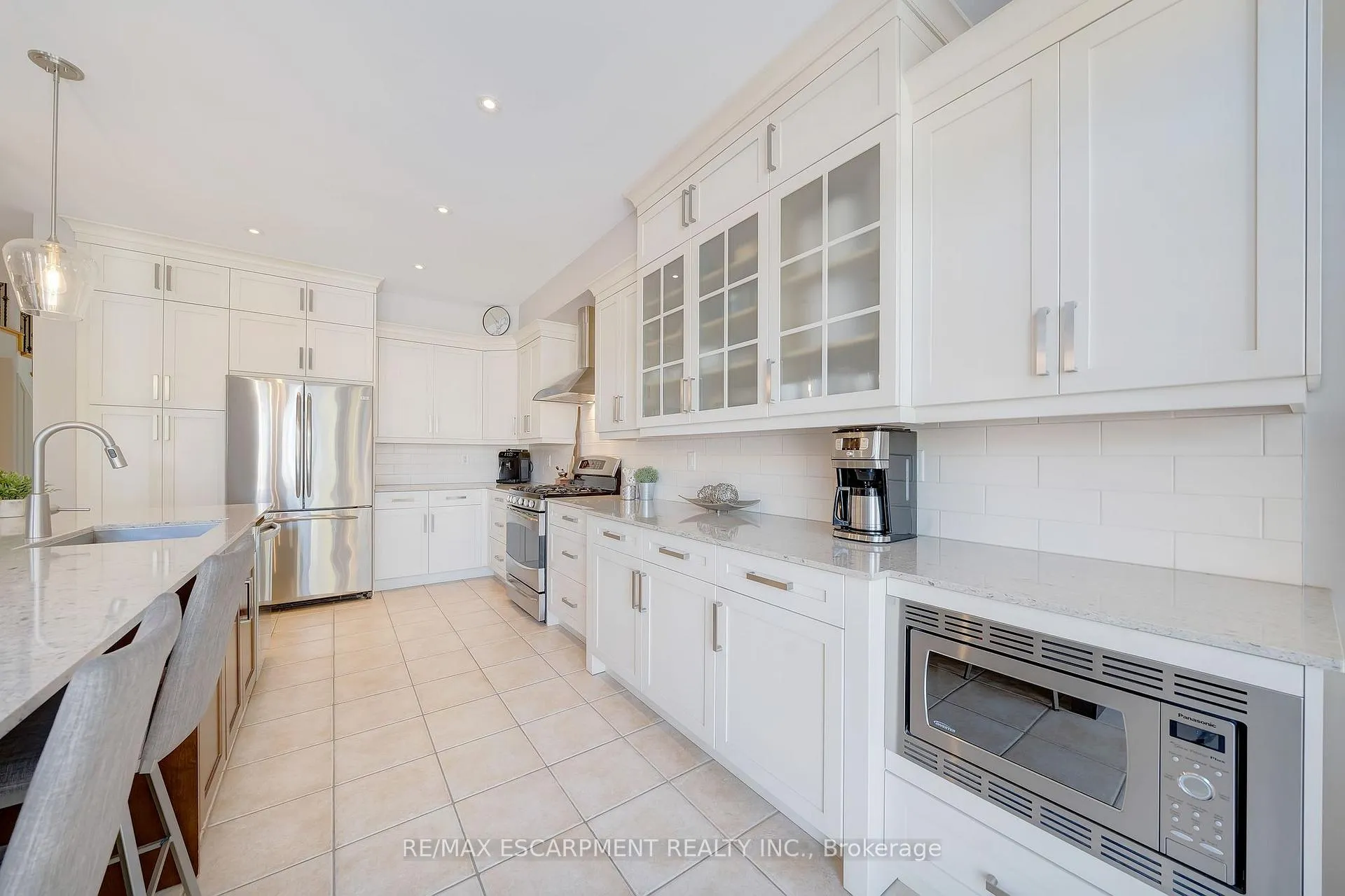 Photo 17 of 143 Valmont Street, Hamilton, Ancaster — HOMEH