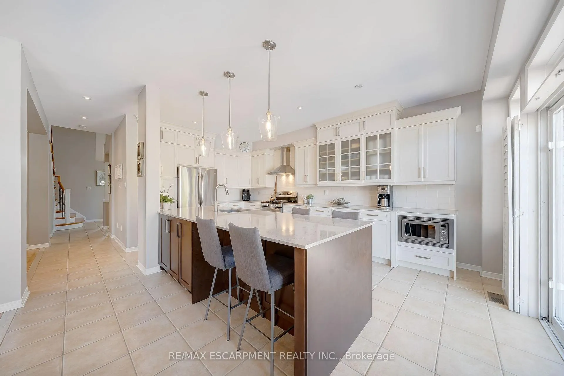 Photo 18 of 143 Valmont Street, Hamilton, Ancaster — HOMEH
