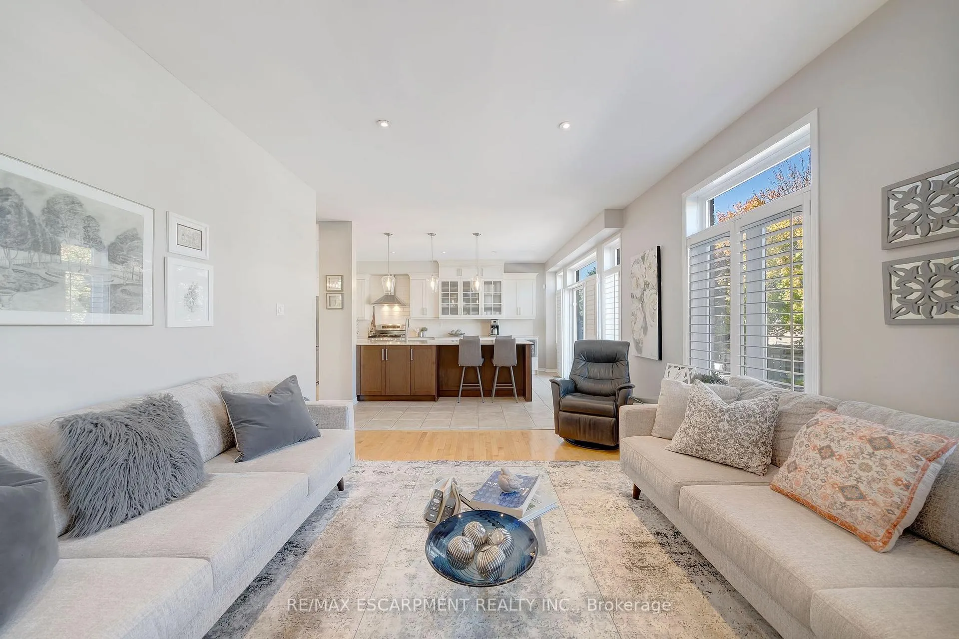 Photo 21 of 143 Valmont Street, Hamilton, Ancaster — HOMEH