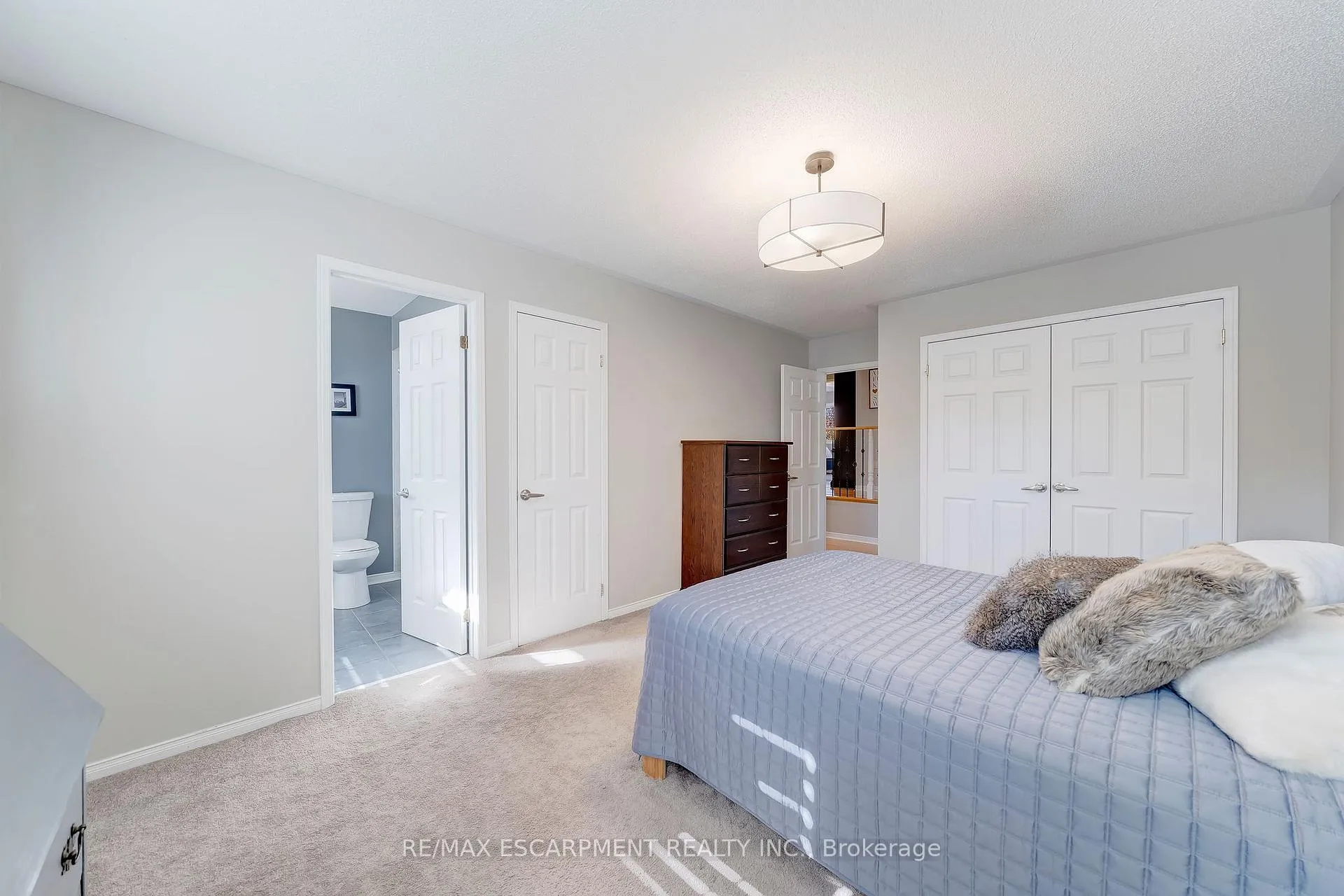 Photo 23 of 143 Valmont Street, Hamilton, Ancaster — HOMEH
