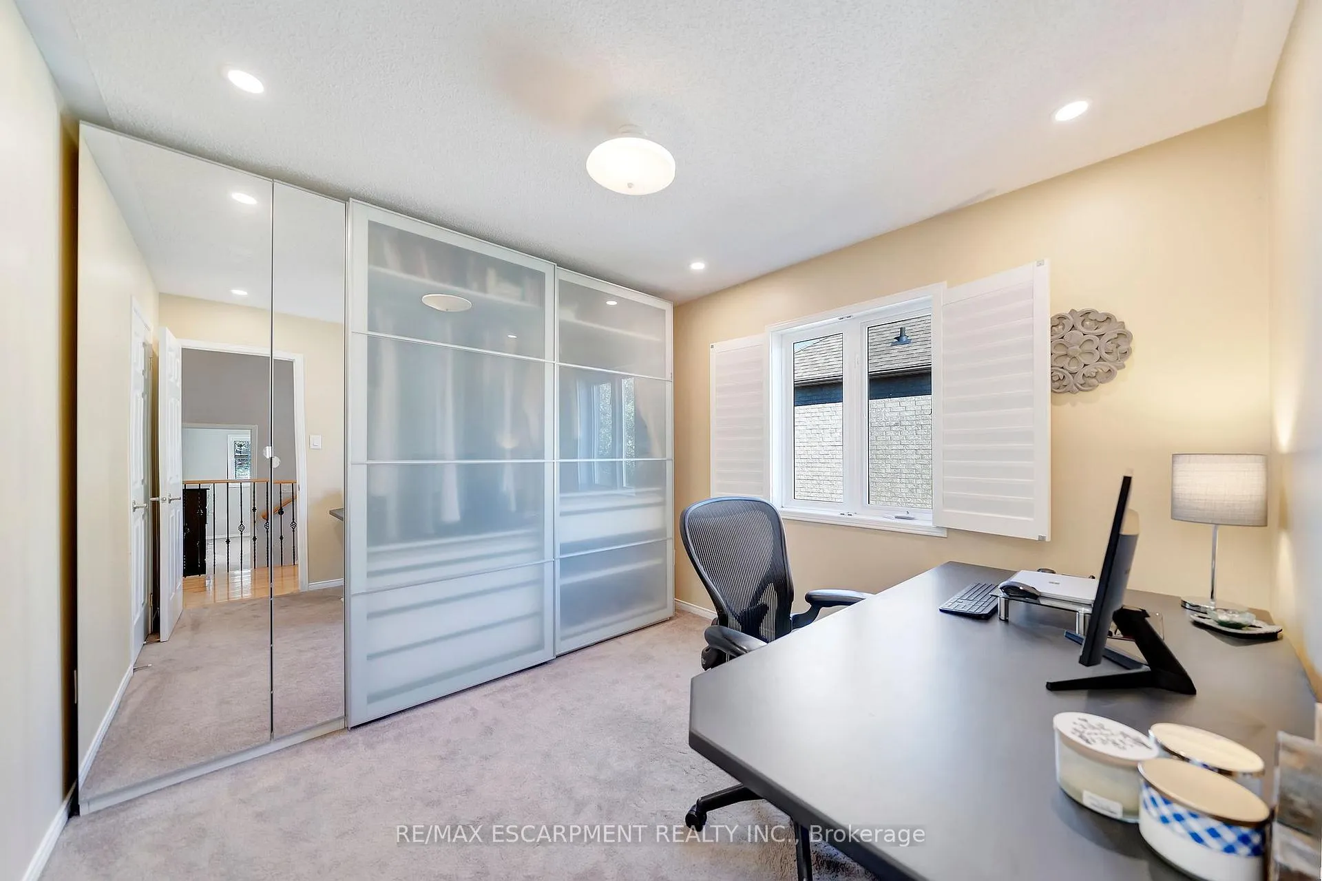 Photo 30 of 143 Valmont Street, Hamilton, Ancaster — HOMEH