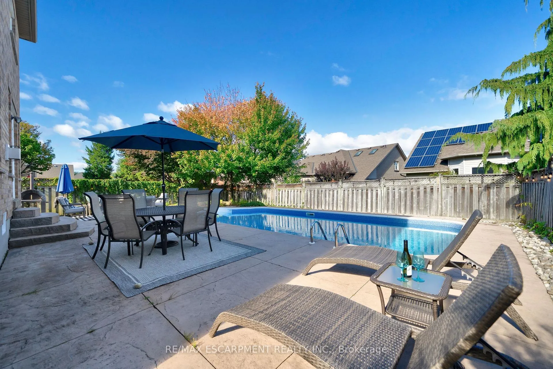Photo 34 of 143 Valmont Street, Hamilton, Ancaster — HOMEH