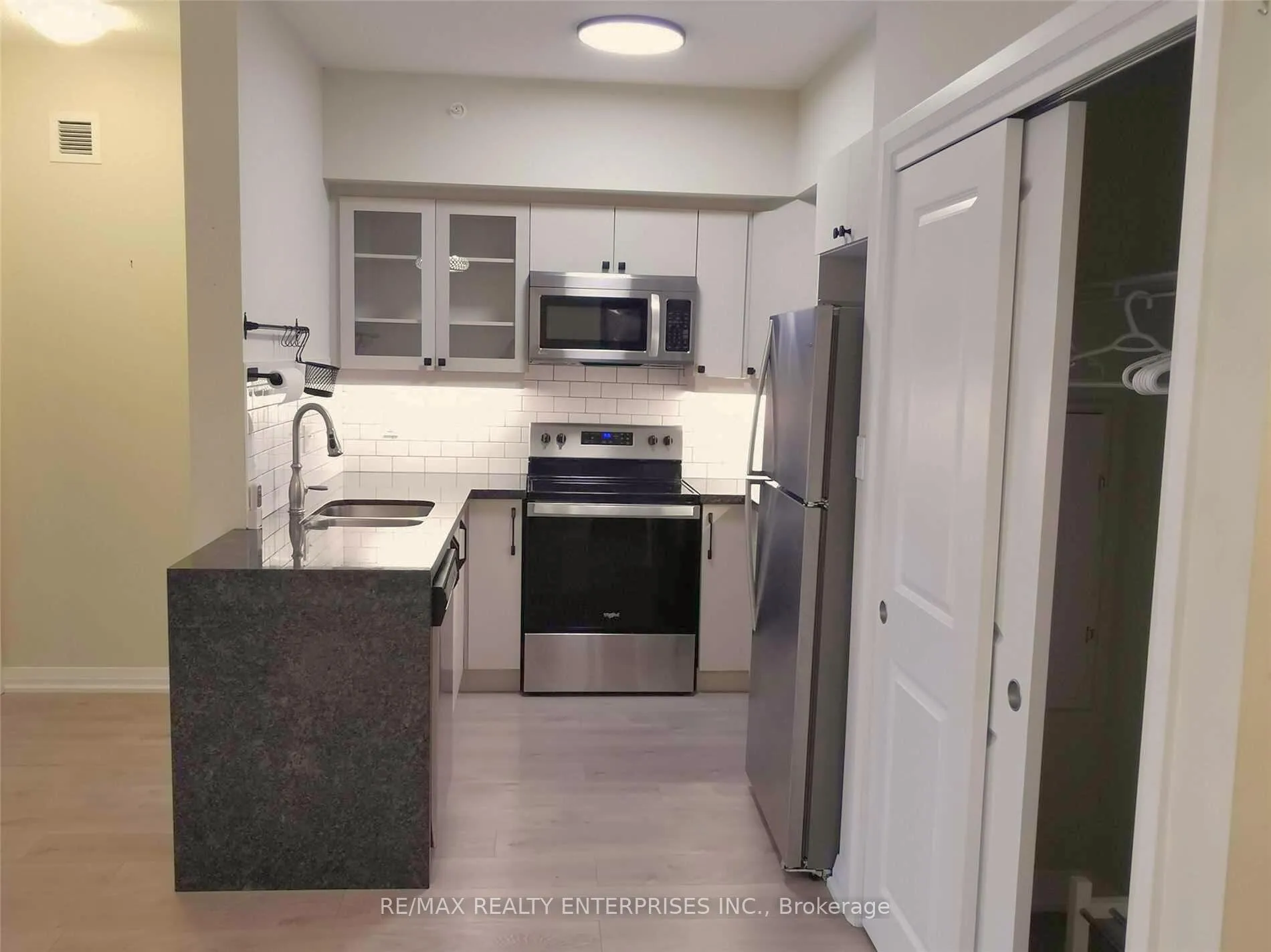 Photo 4 of Unit 212, 54 Koda Street, Barrie, Rural Barrie Southwest — HOMEH