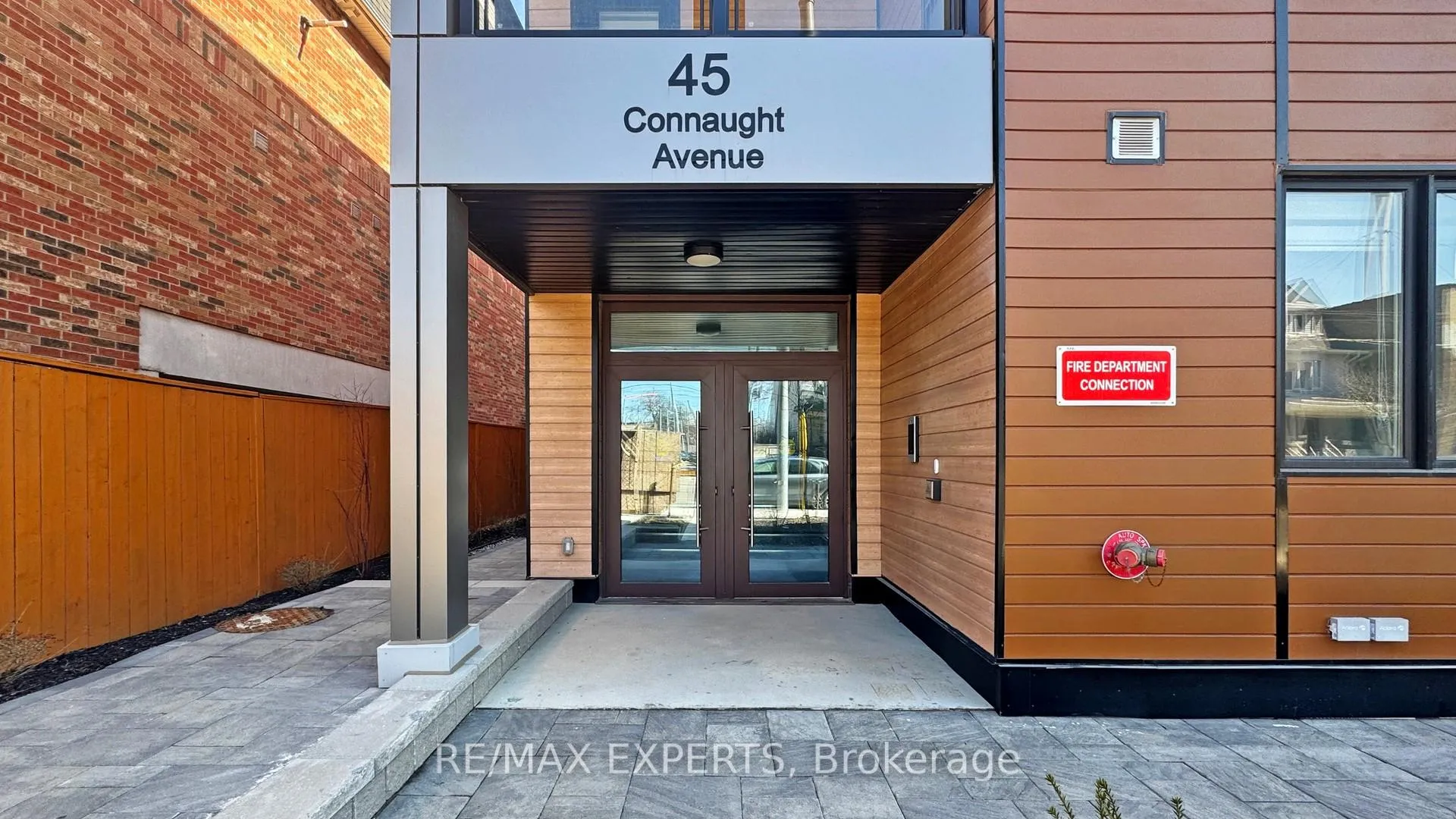 Photo 9 of Unit 304, 45 Connaught Avenue, Toronto, Greenwood-Coxwell — HOMEH
