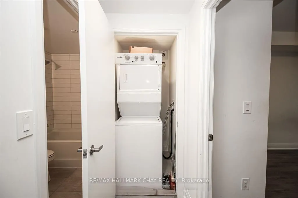 Photo 9 of Unit 308, 58 Lakeside Terrace, Barrie, Little Lake — HOMEH