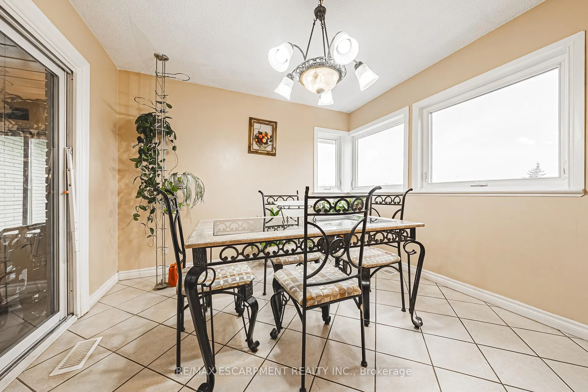 Photo 14 of 5100 White Church Road, Hamilton, Rural Glanbrook — HOMEH