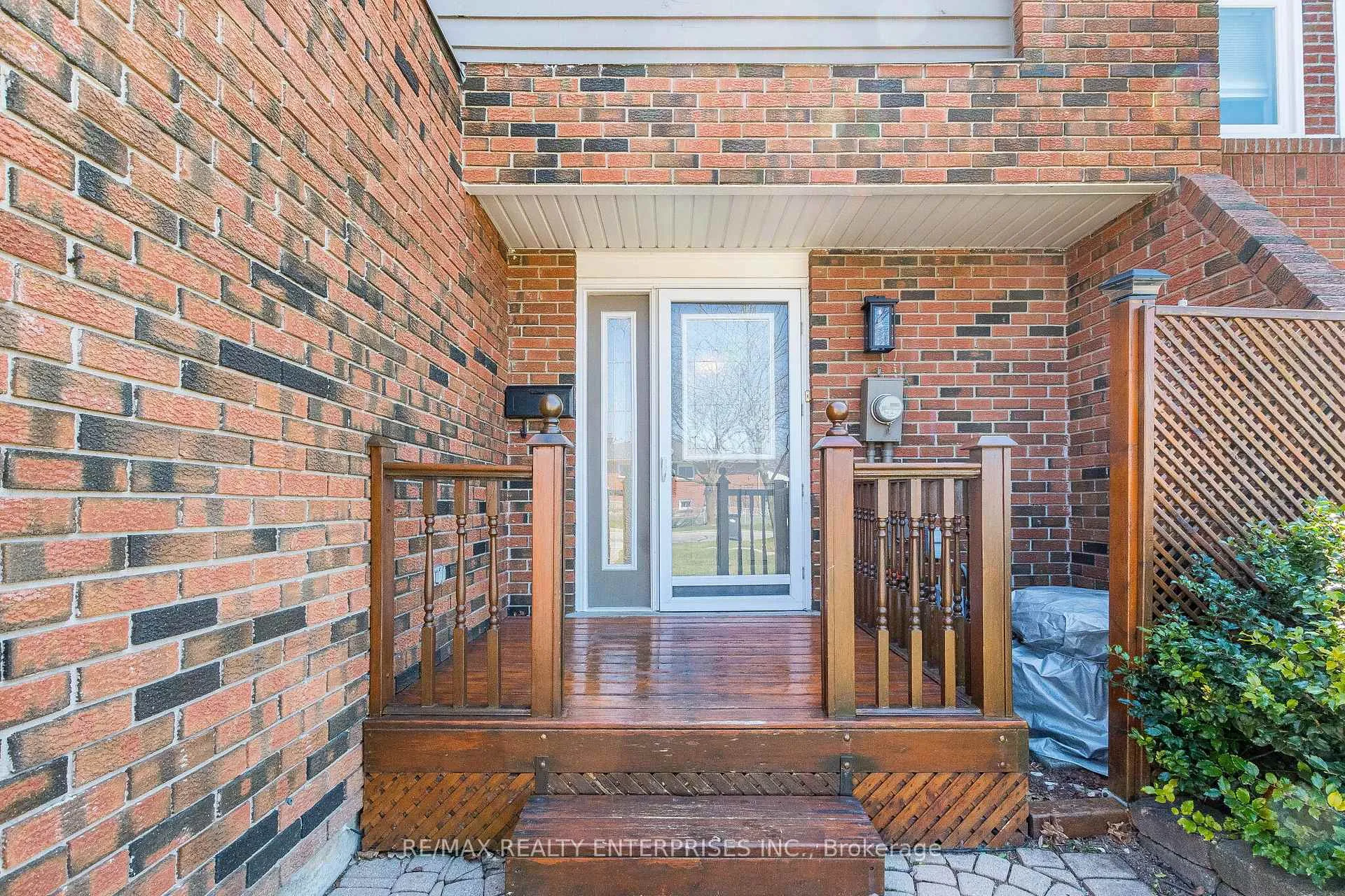 Photo 10 of 3016 Rymal Road, Mississauga, Applewood — HOMEH