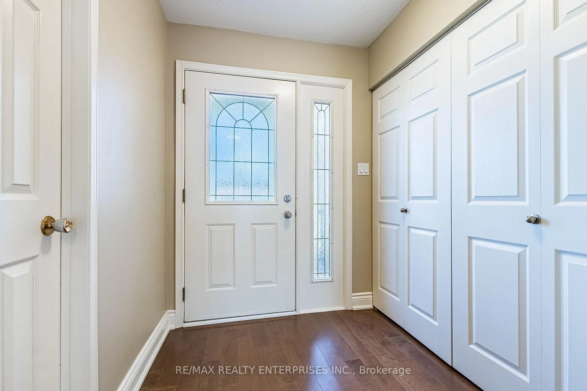 Photo 12 of 3016 Rymal Road, Mississauga, Applewood — HOMEH