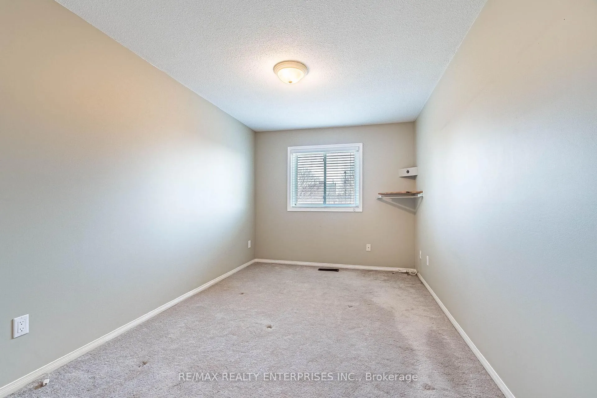 Photo 29 of 3016 Rymal Road, Mississauga, Applewood — HOMEH