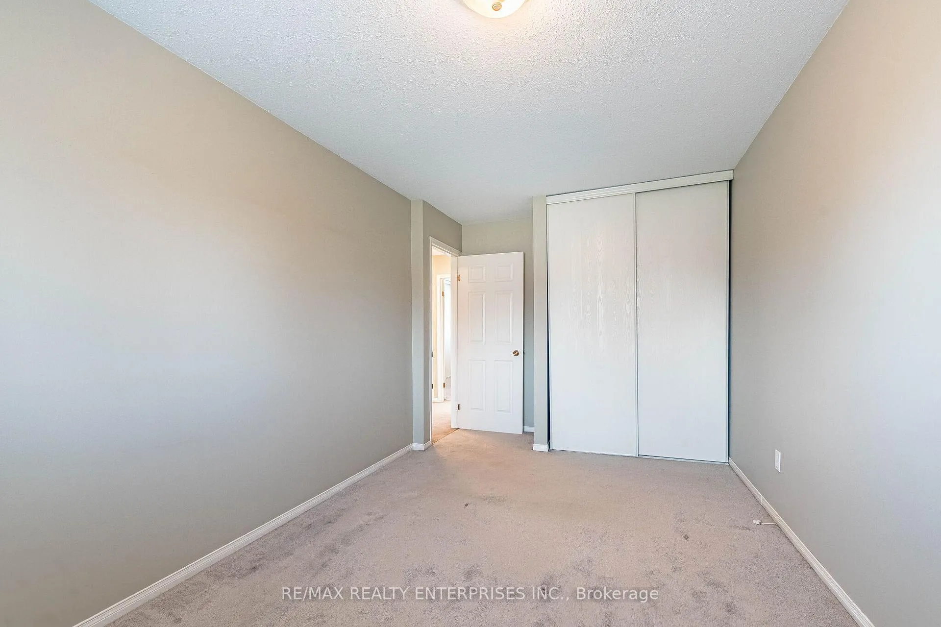 Photo 31 of 3016 Rymal Road, Mississauga, Applewood — HOMEH