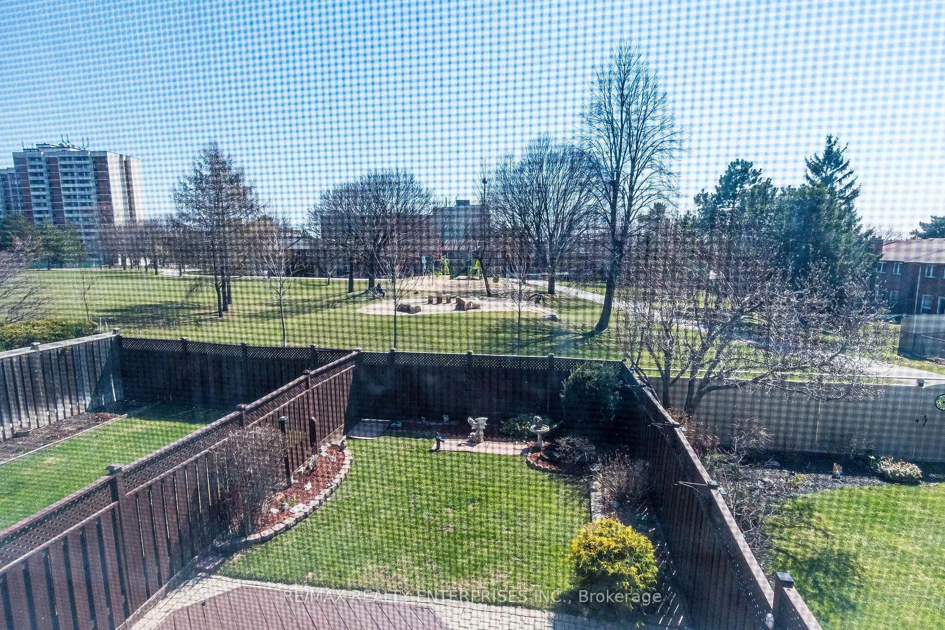 Photo 35 of 3016 Rymal Road, Mississauga, Applewood — HOMEH