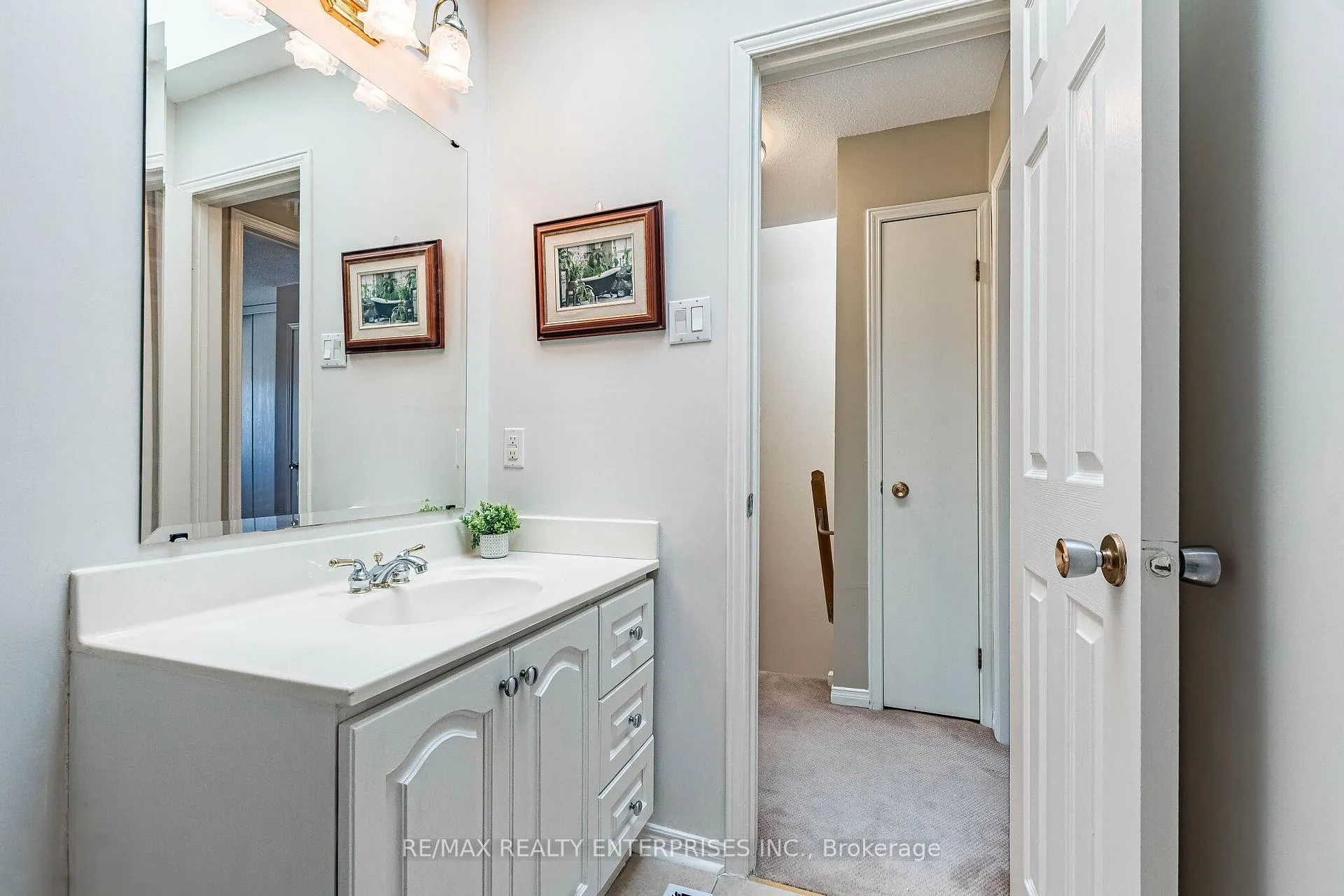 Photo 38 of 3016 Rymal Road, Mississauga, Applewood — HOMEH