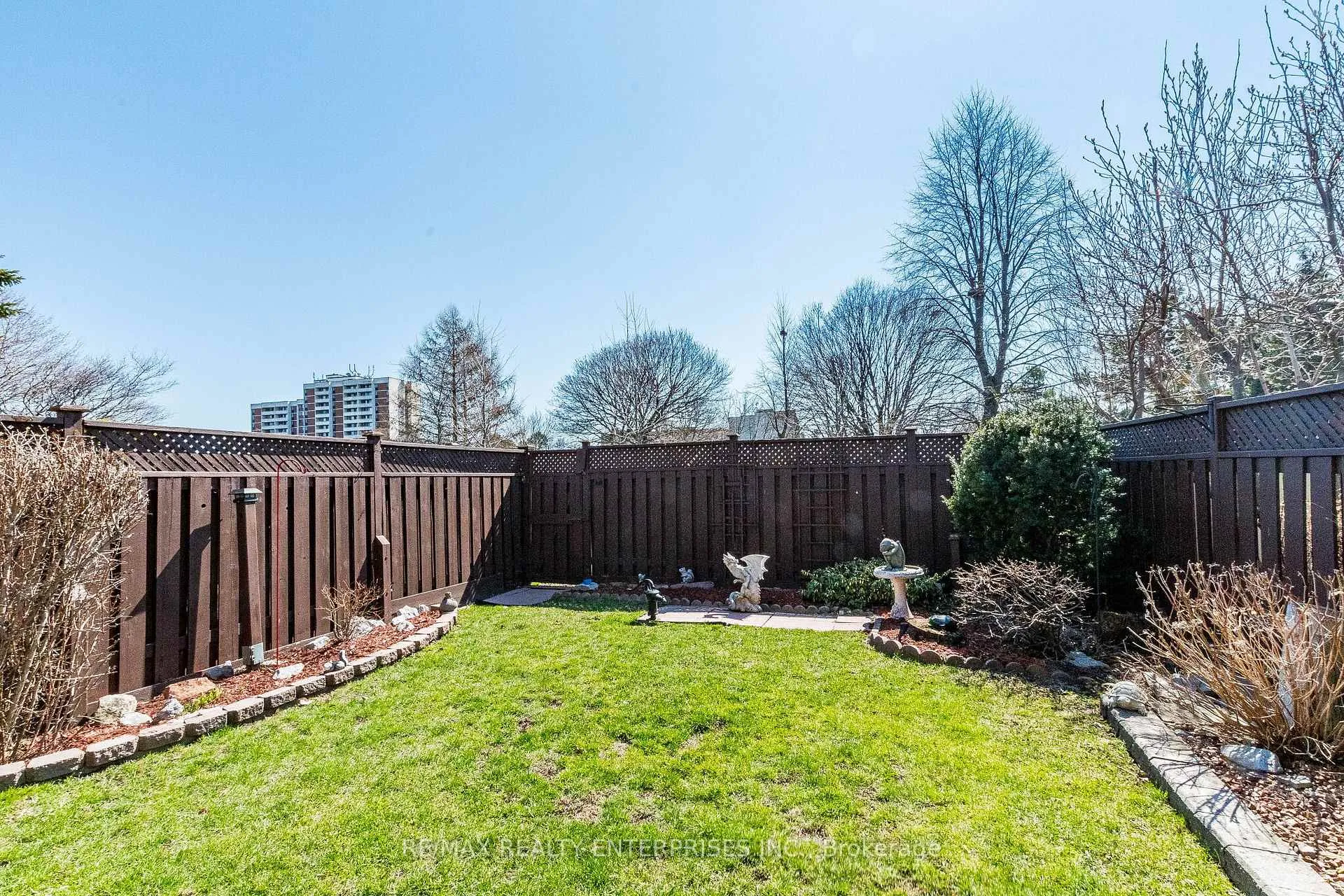 Photo 46 of 3016 Rymal Road, Mississauga, Applewood — HOMEH
