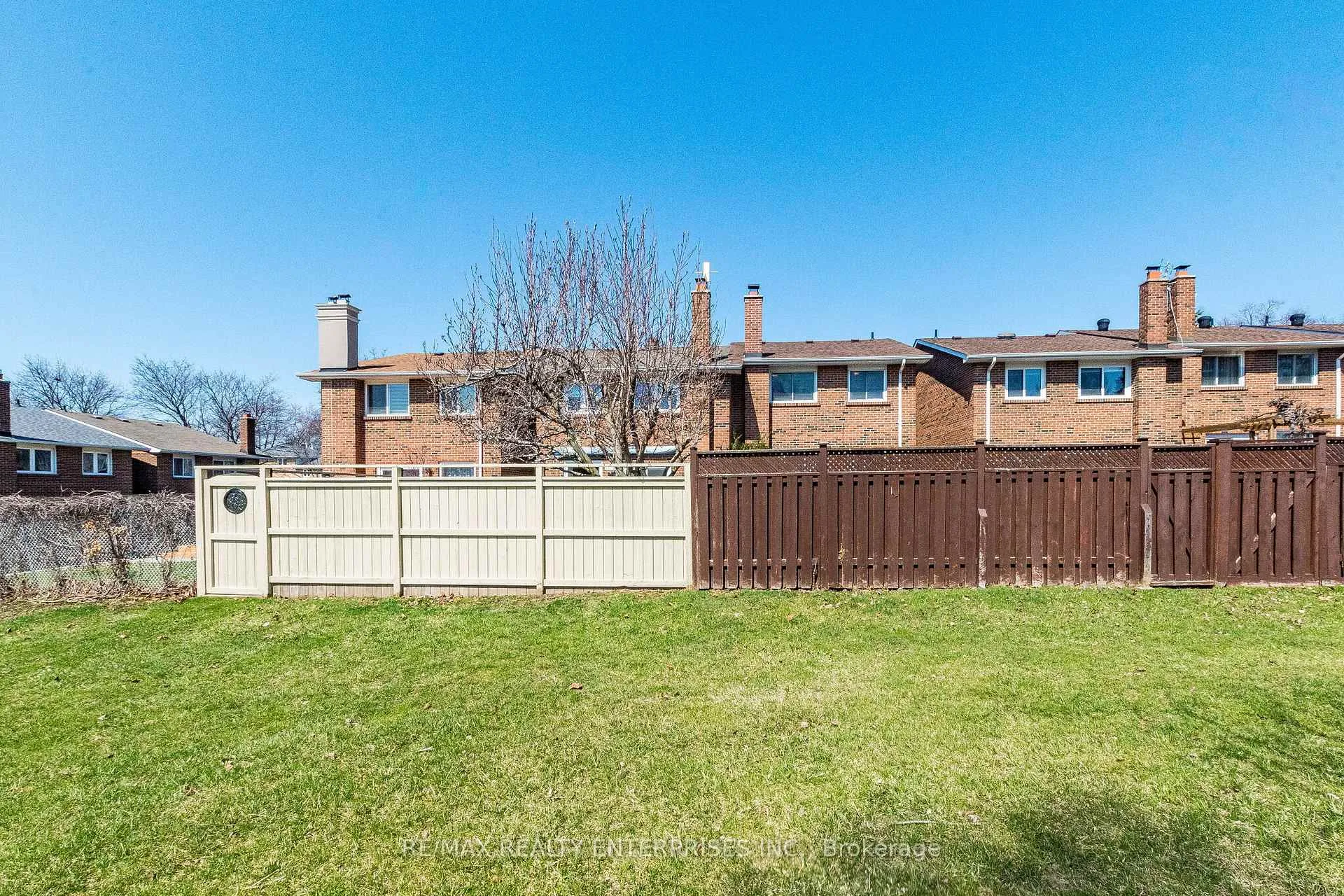 Photo 47 of 3016 Rymal Road, Mississauga, Applewood — HOMEH