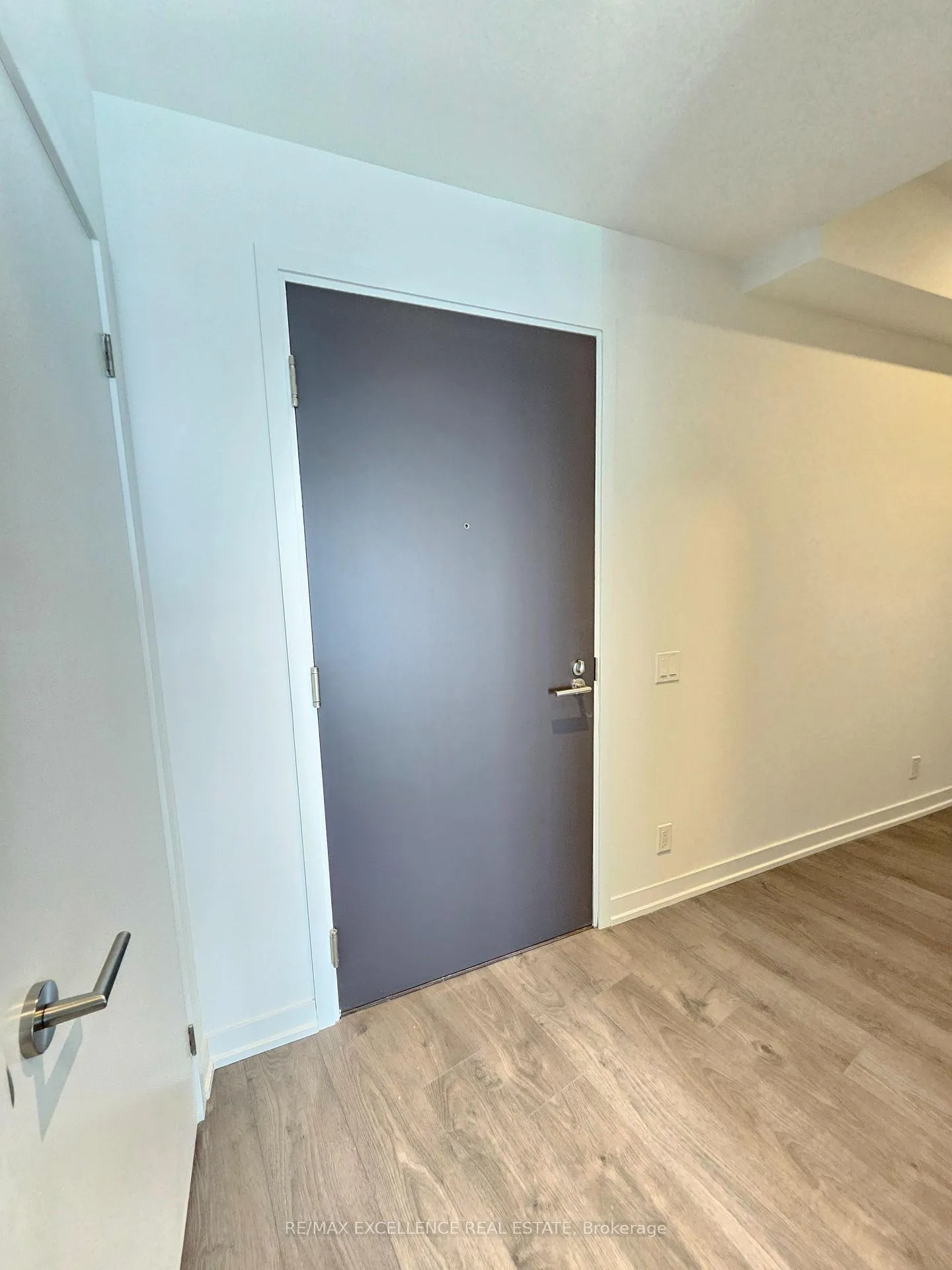 Photo 5 of Unit 3103, 39 Mary Street, Barrie, City Centre — HOMEH