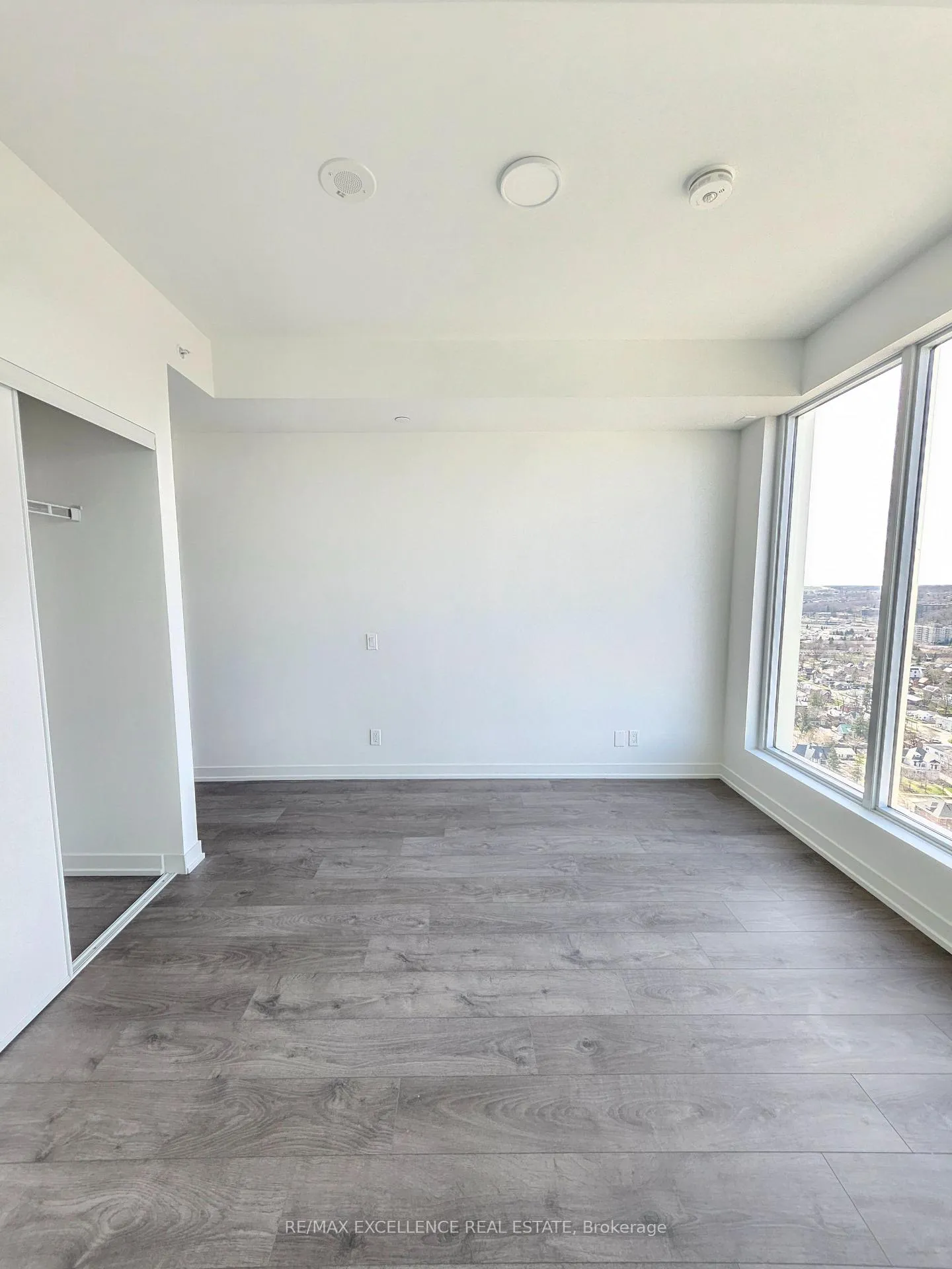 Photo 14 of Unit 3103, 39 Mary Street, Barrie, City Centre — HOMEH