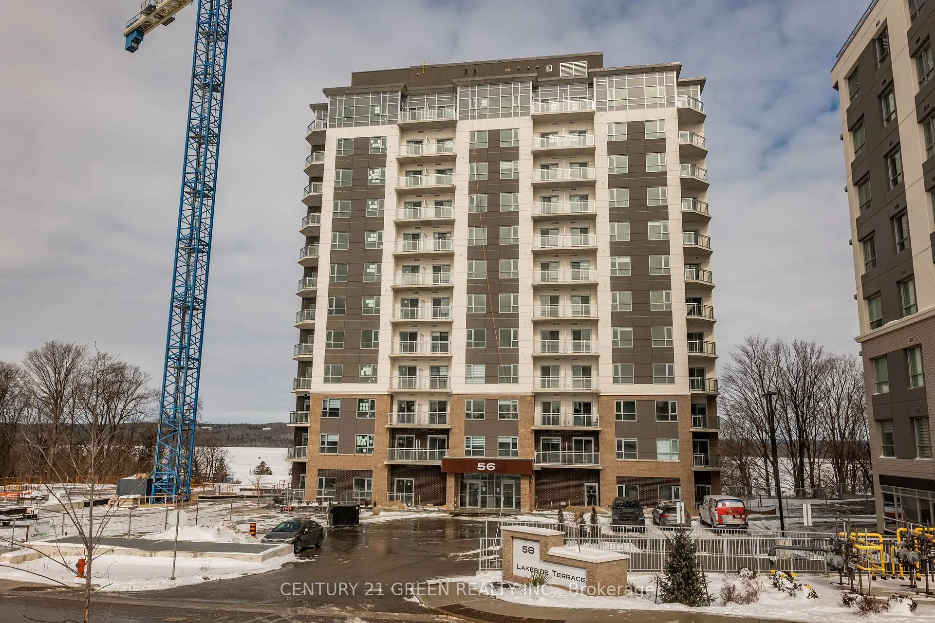 Photo 2 of Unit 607, 56 Lakeside Terrace, Barrie, Little Lake — HOMEH