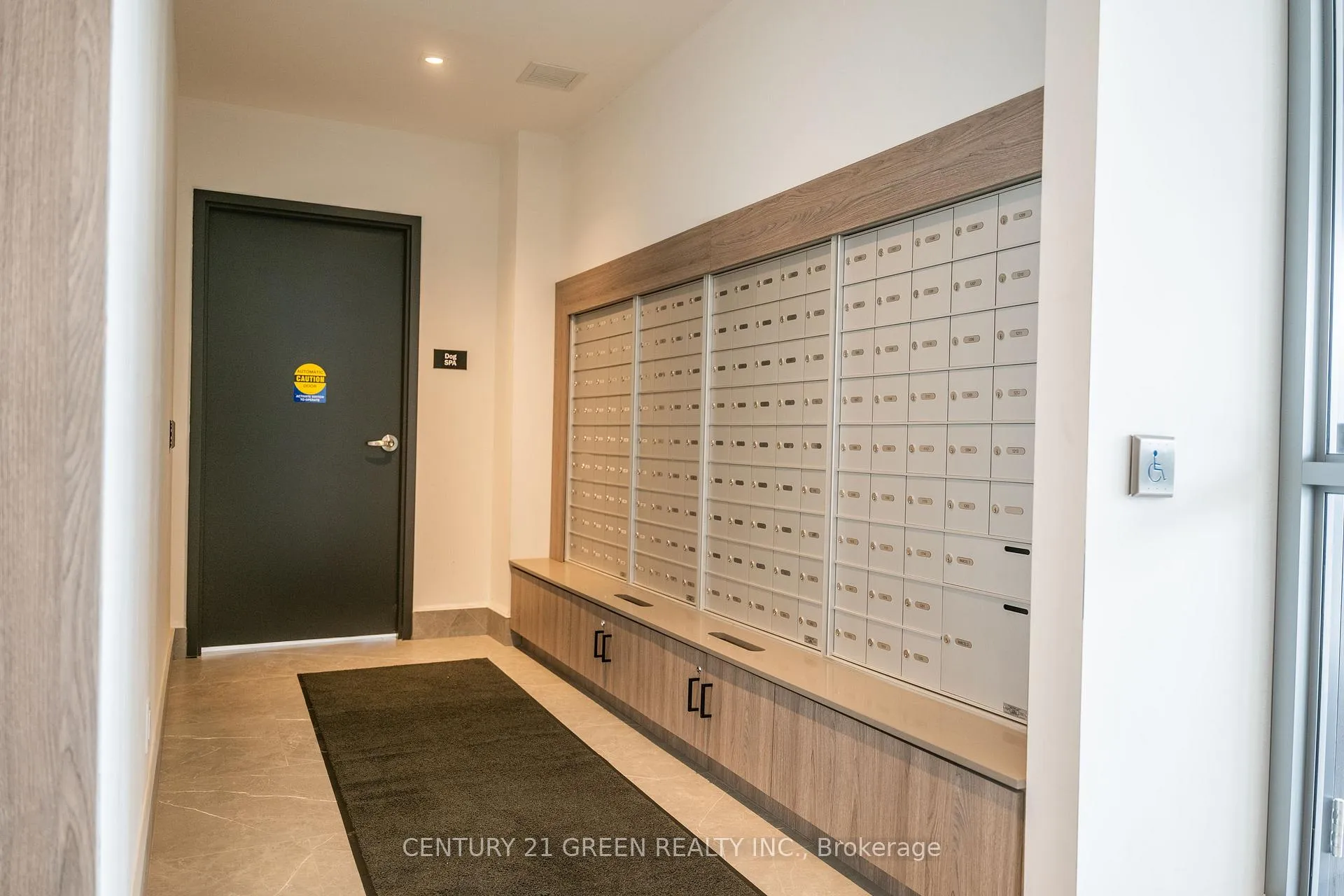 Photo 5 of Unit 607, 56 Lakeside Terrace, Barrie, Little Lake — HOMEH