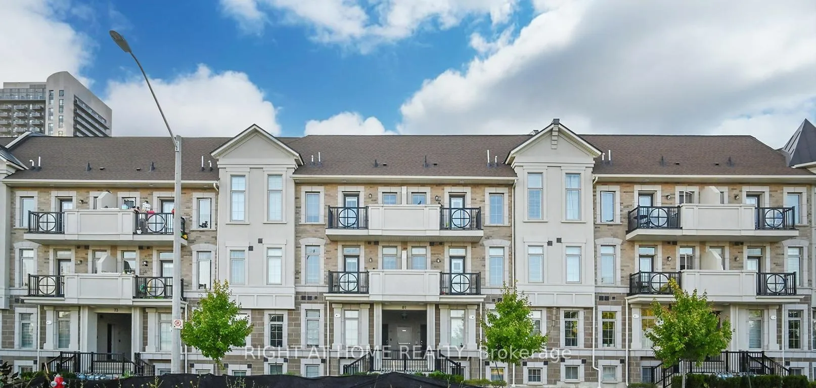 Front of Unit 32, 81 Armdale Road