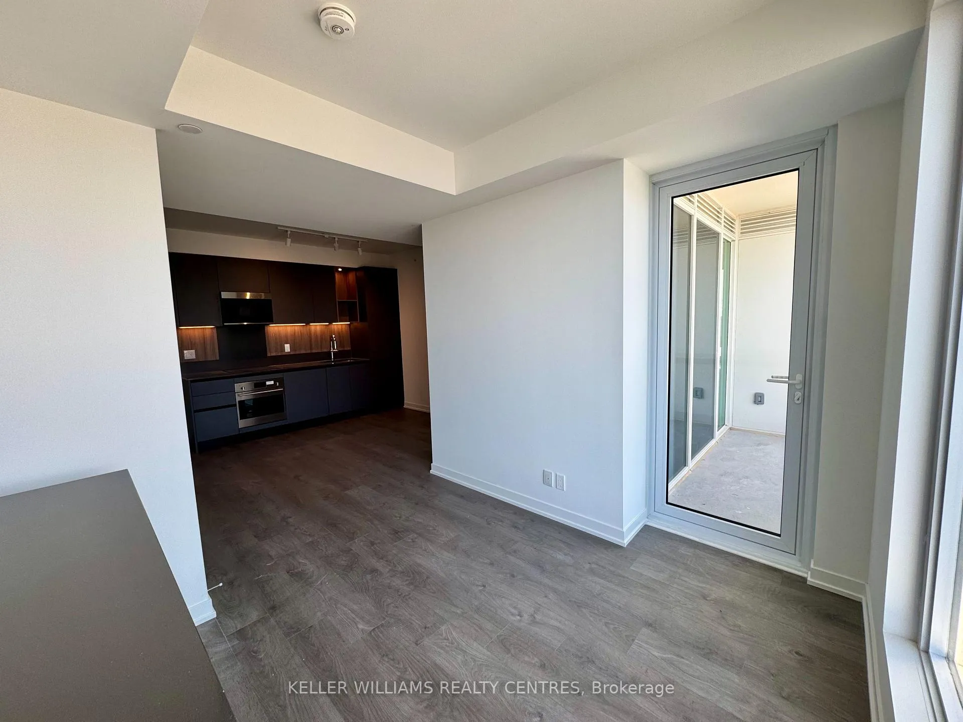 Photo 8 of Unit 2804, 39 Mary Street, Barrie, City Centre — HOMEH