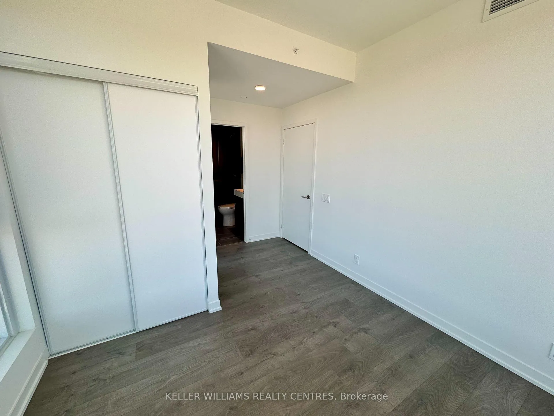 Photo 14 of Unit 2804, 39 Mary Street, Barrie, City Centre — HOMEH