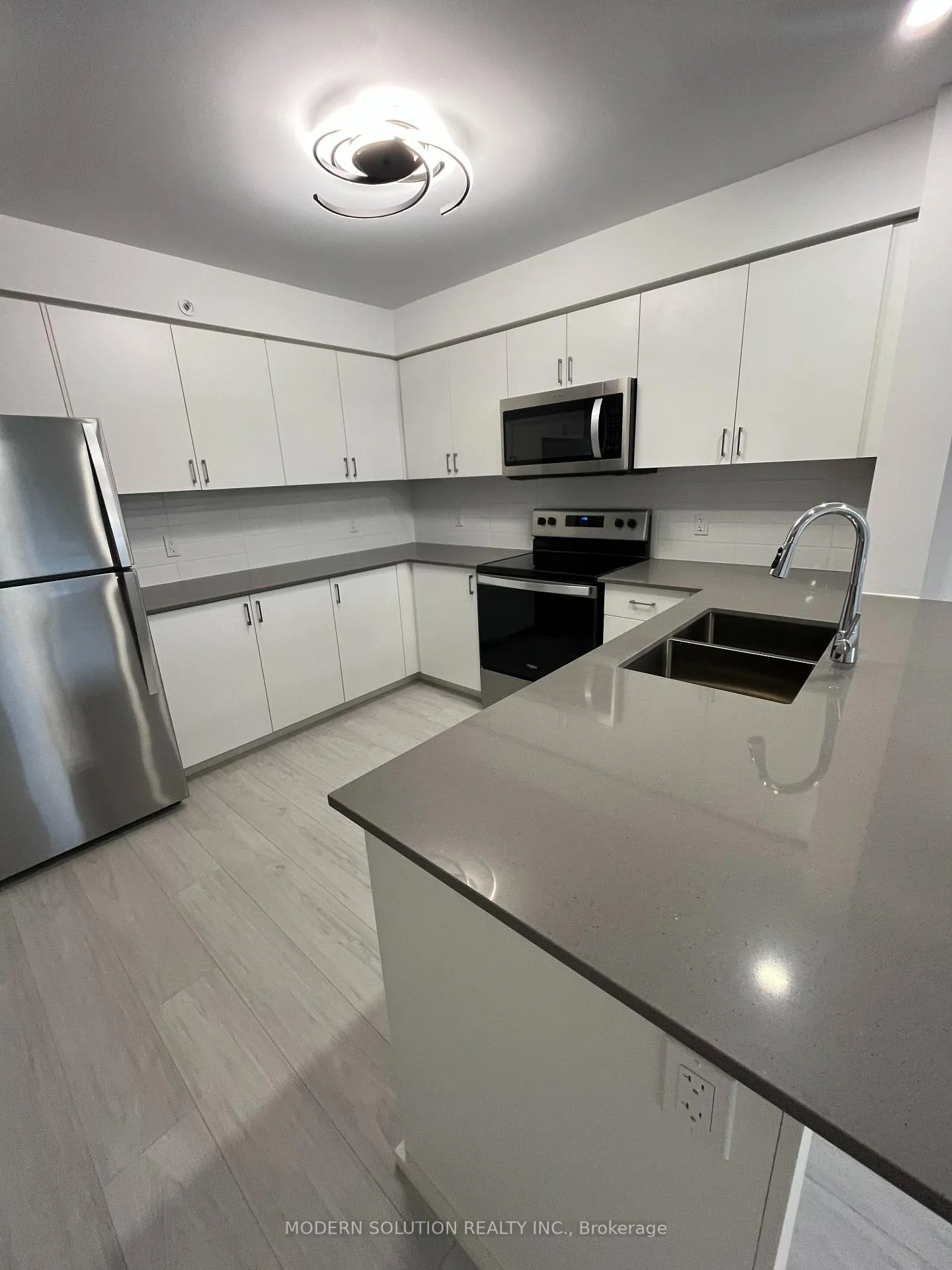 Photo 3 of Unit 404, 50 Otterbein Road, Kitchener — HOMEH