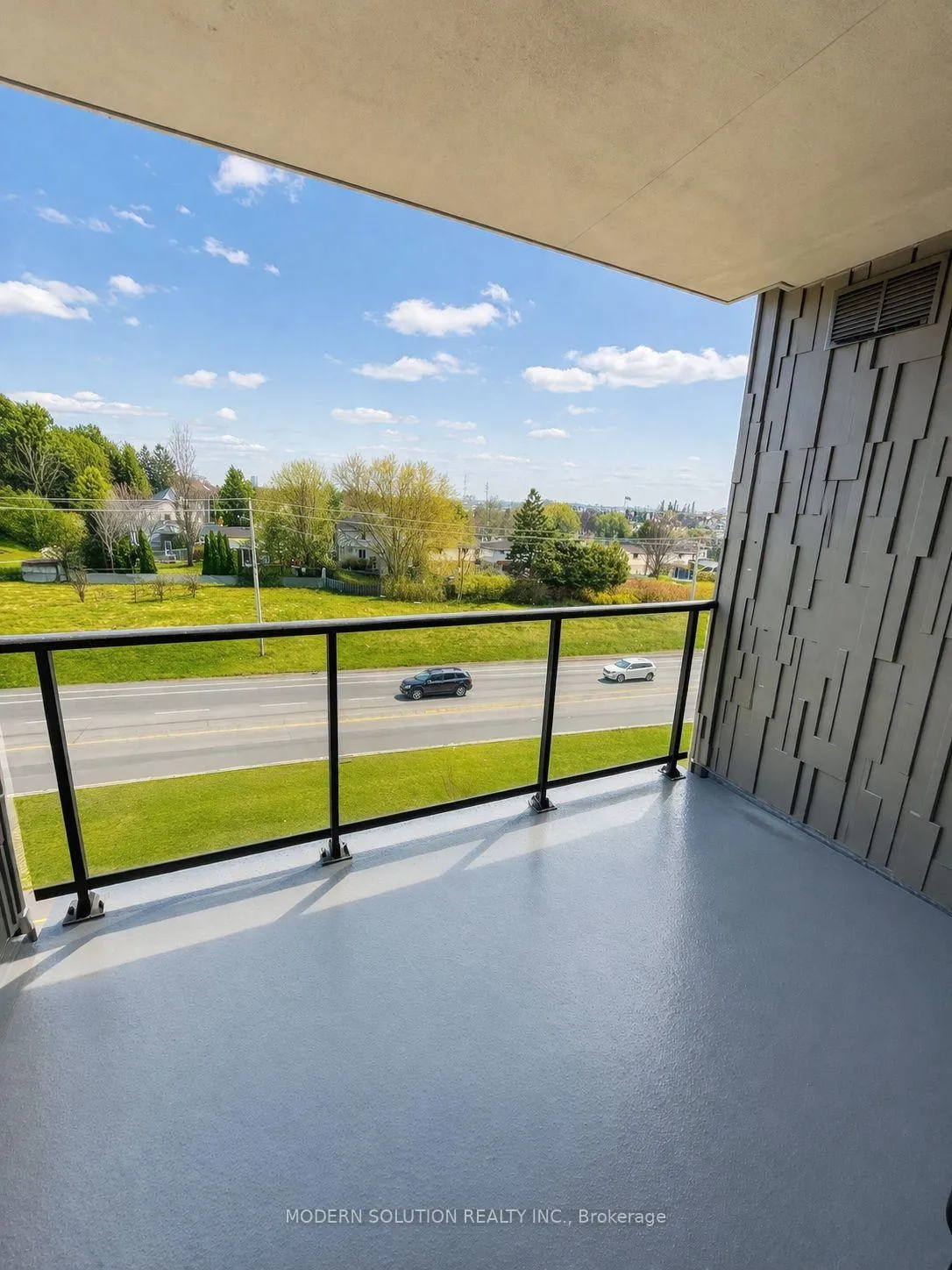 Photo 11 of Unit 404, 50 Otterbein Road, Kitchener — HOMEH